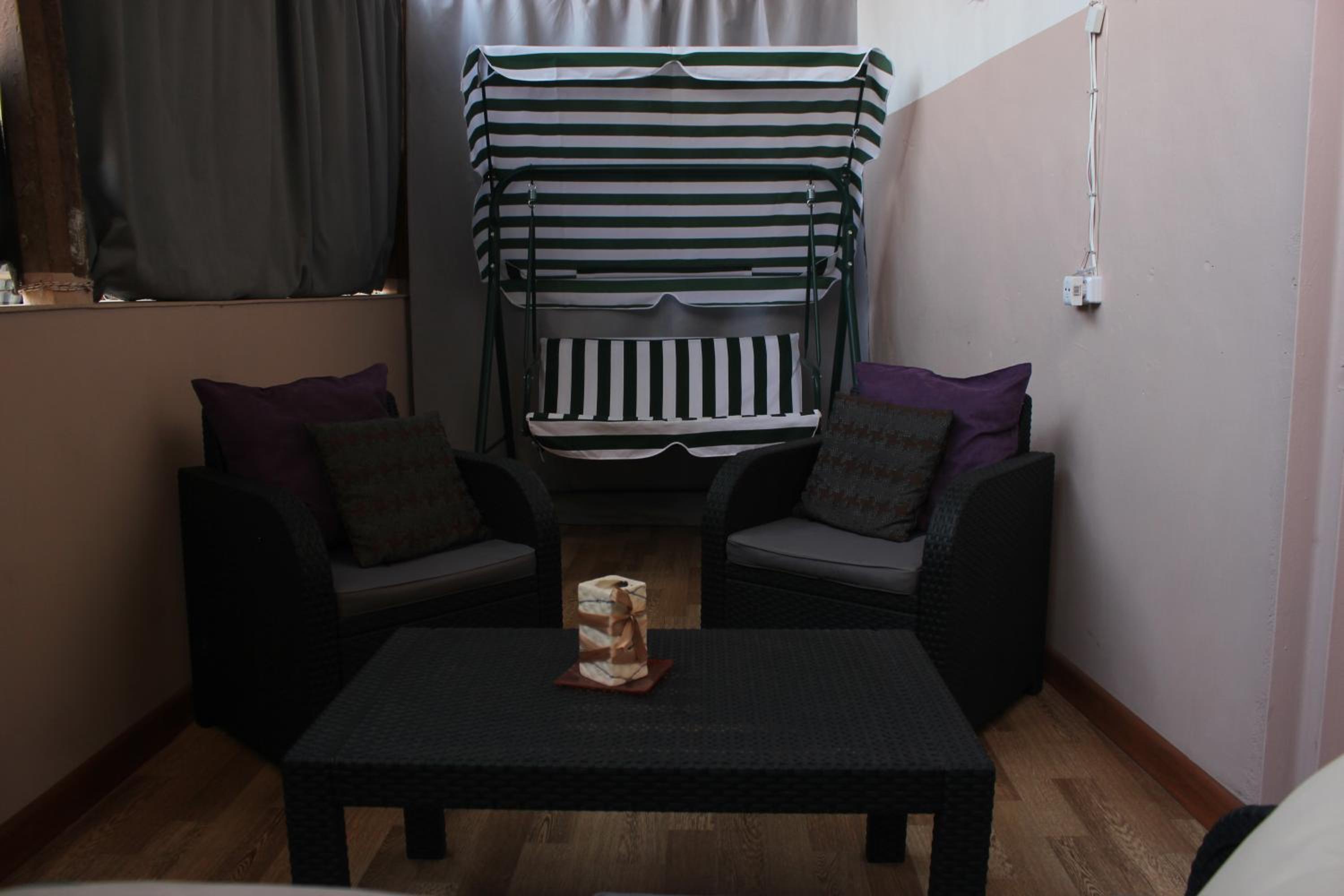 Cozy Apartment In Real Heart Of Old Tbilisi view 3