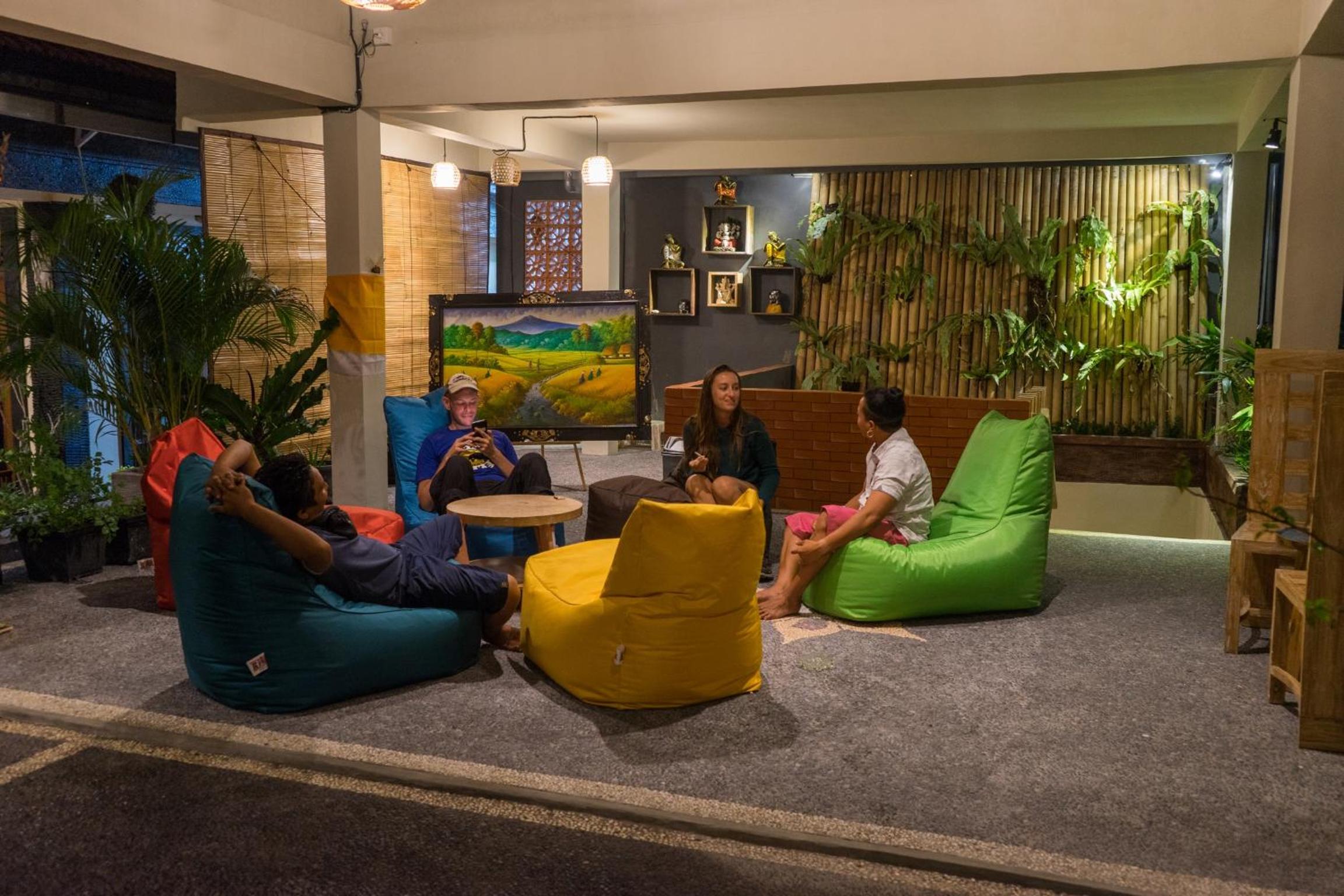 lounge