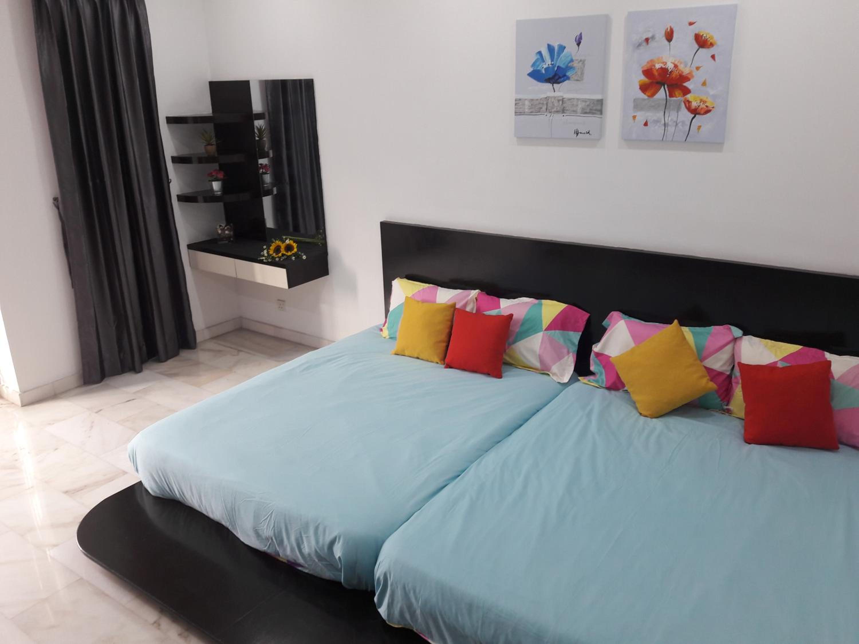 CUHomestay 5 Bedroom Bukit Indah Near AEON Mall Legoland Johor Bahru