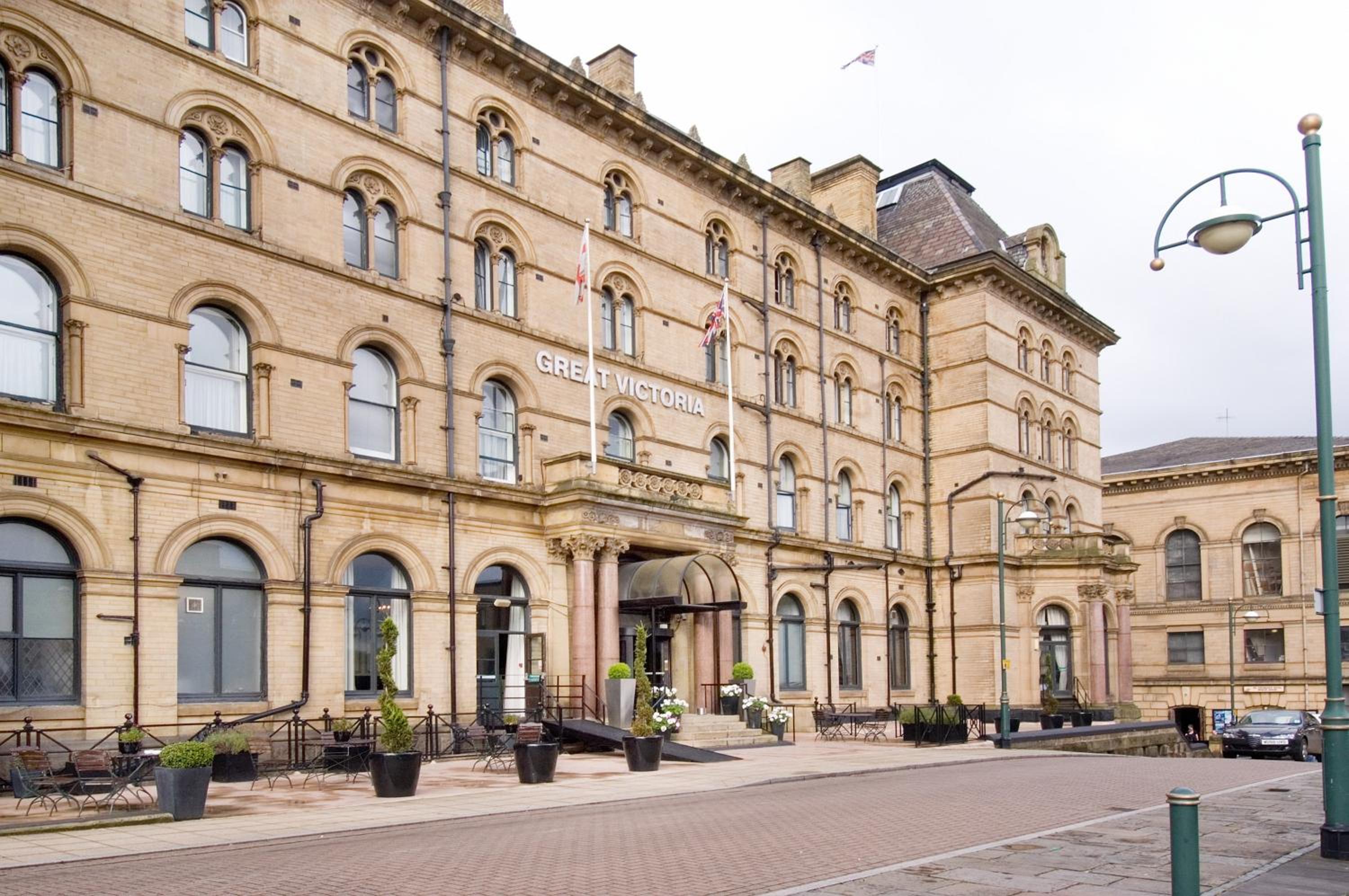 Bradford Vacations - Great Victoria Hotel - Property Image 1