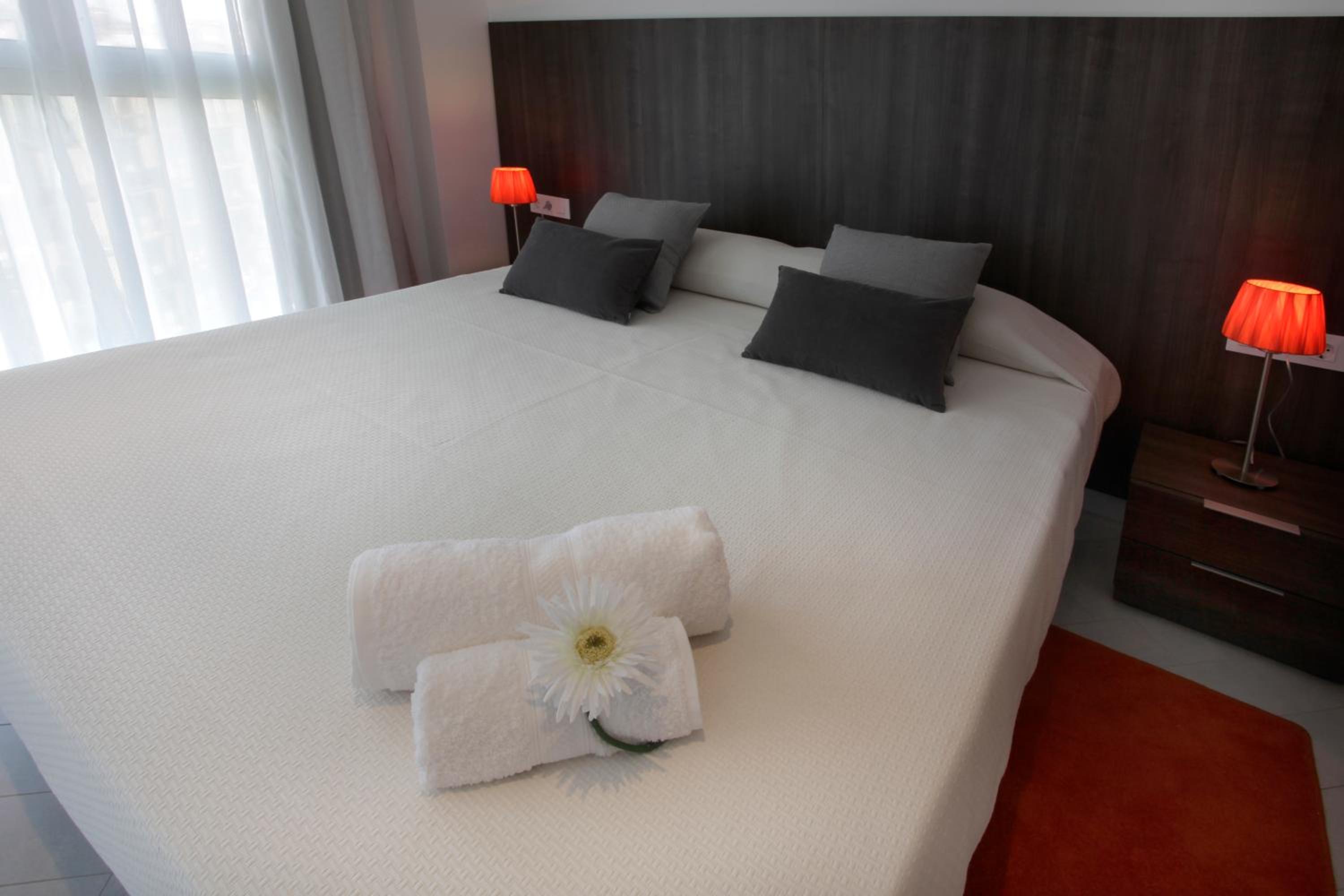 Fisa Rentals Les Corts Apartments