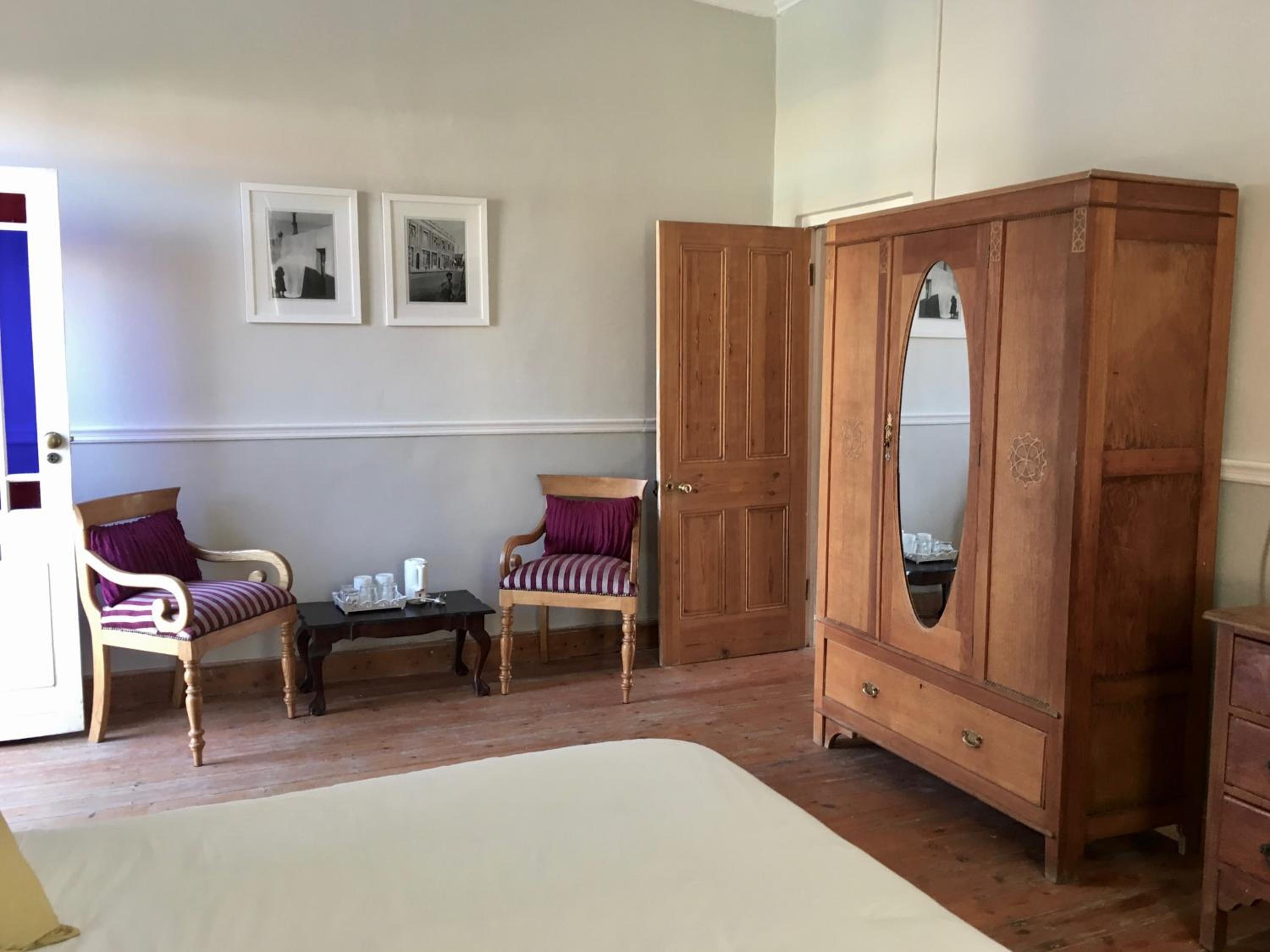 John Montagu Accommodation