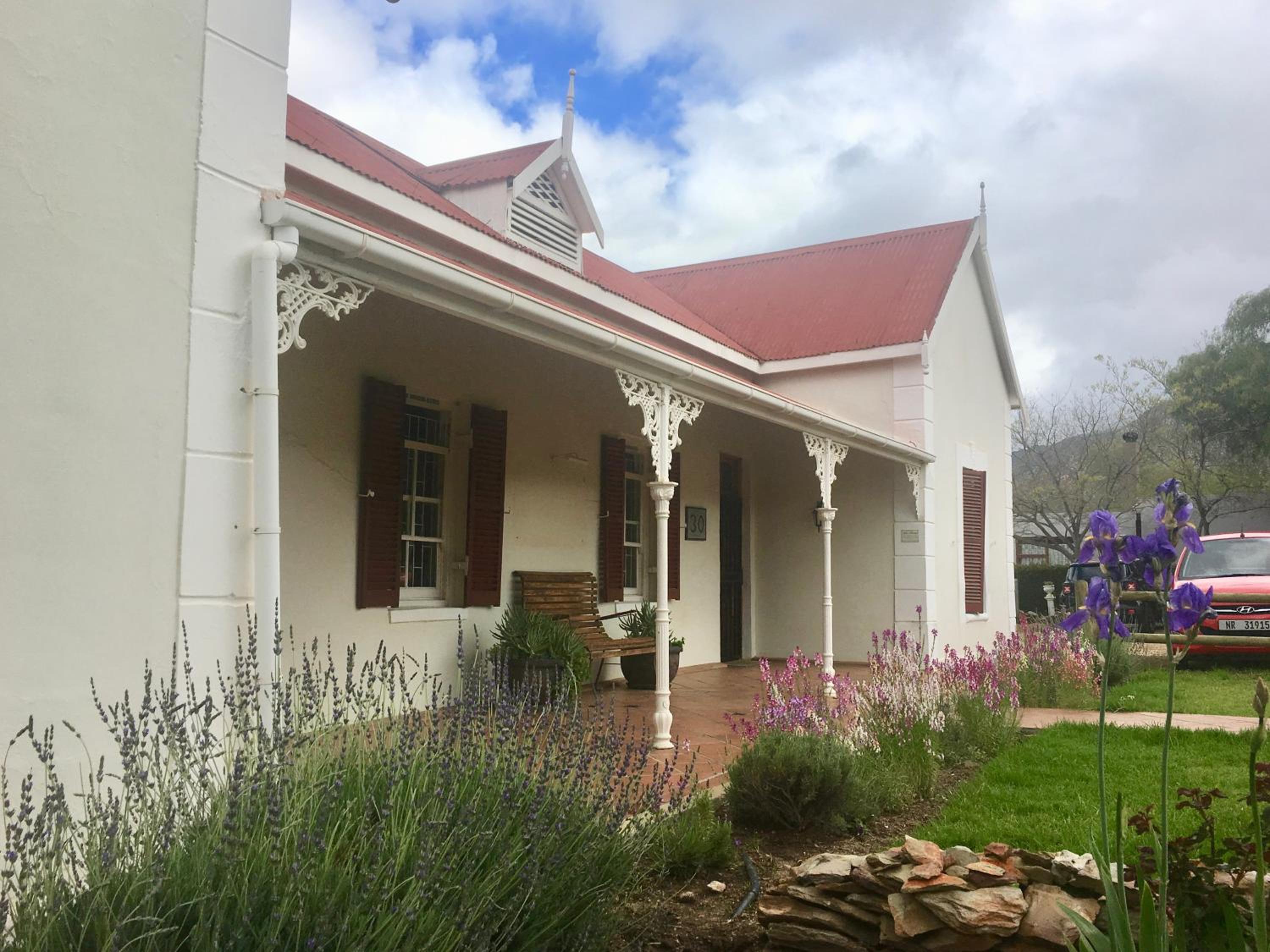 John Montagu Accommodation