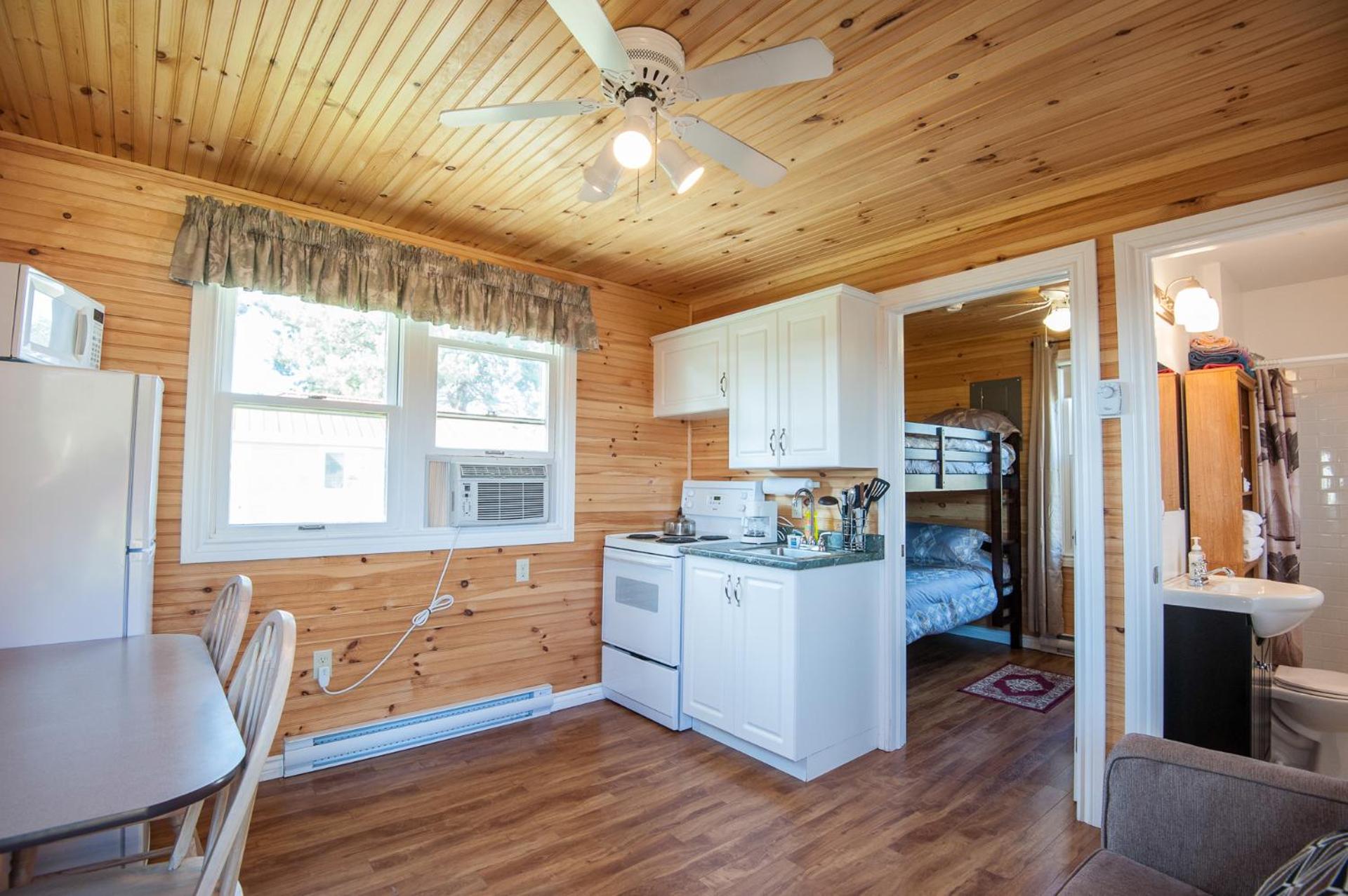 Cavendish Lodge & Cottages