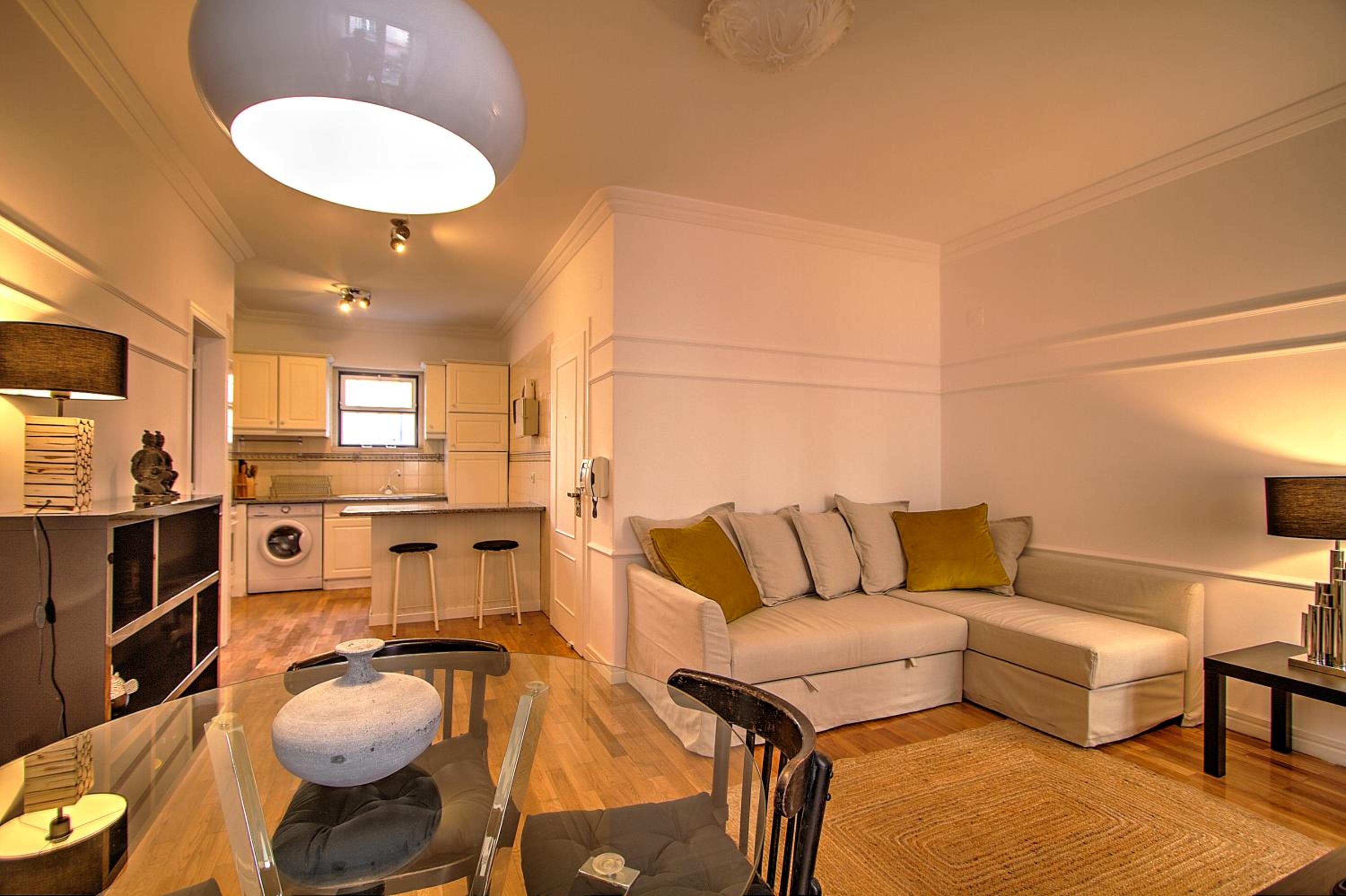 Heart of Bairro Alto-Live like a Local