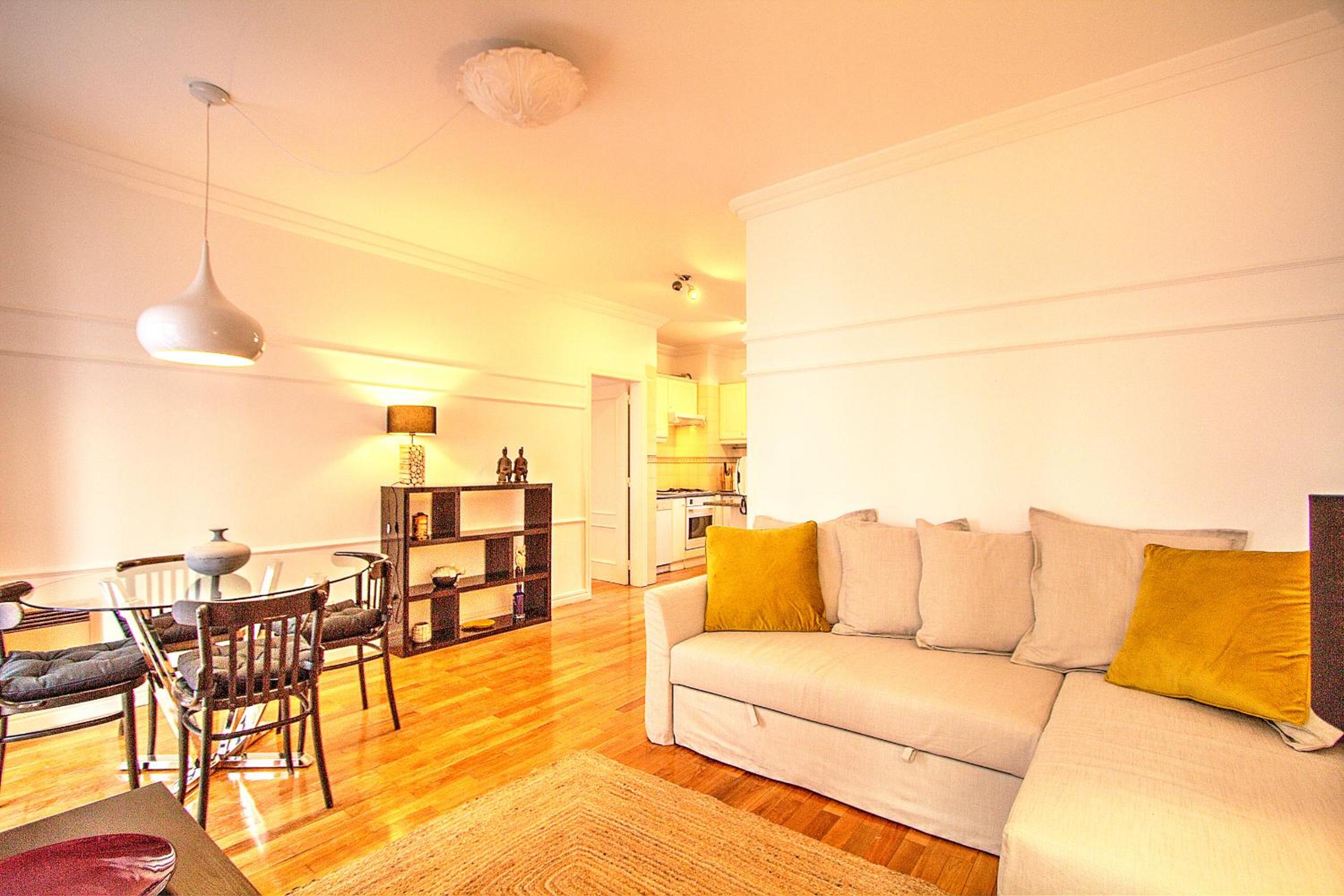 Heart of Bairro Alto-Live like a Local