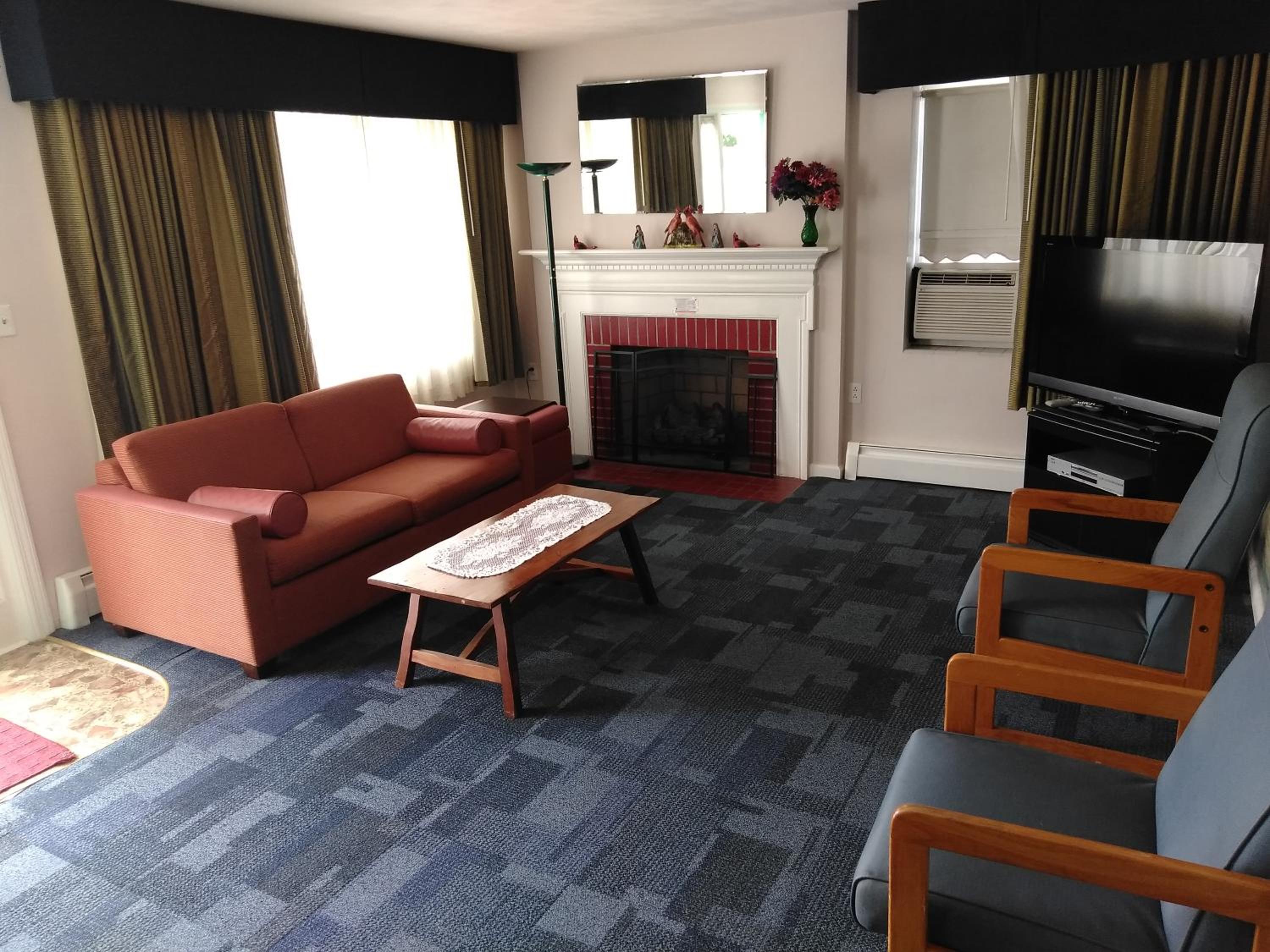 The Cardinal Inn