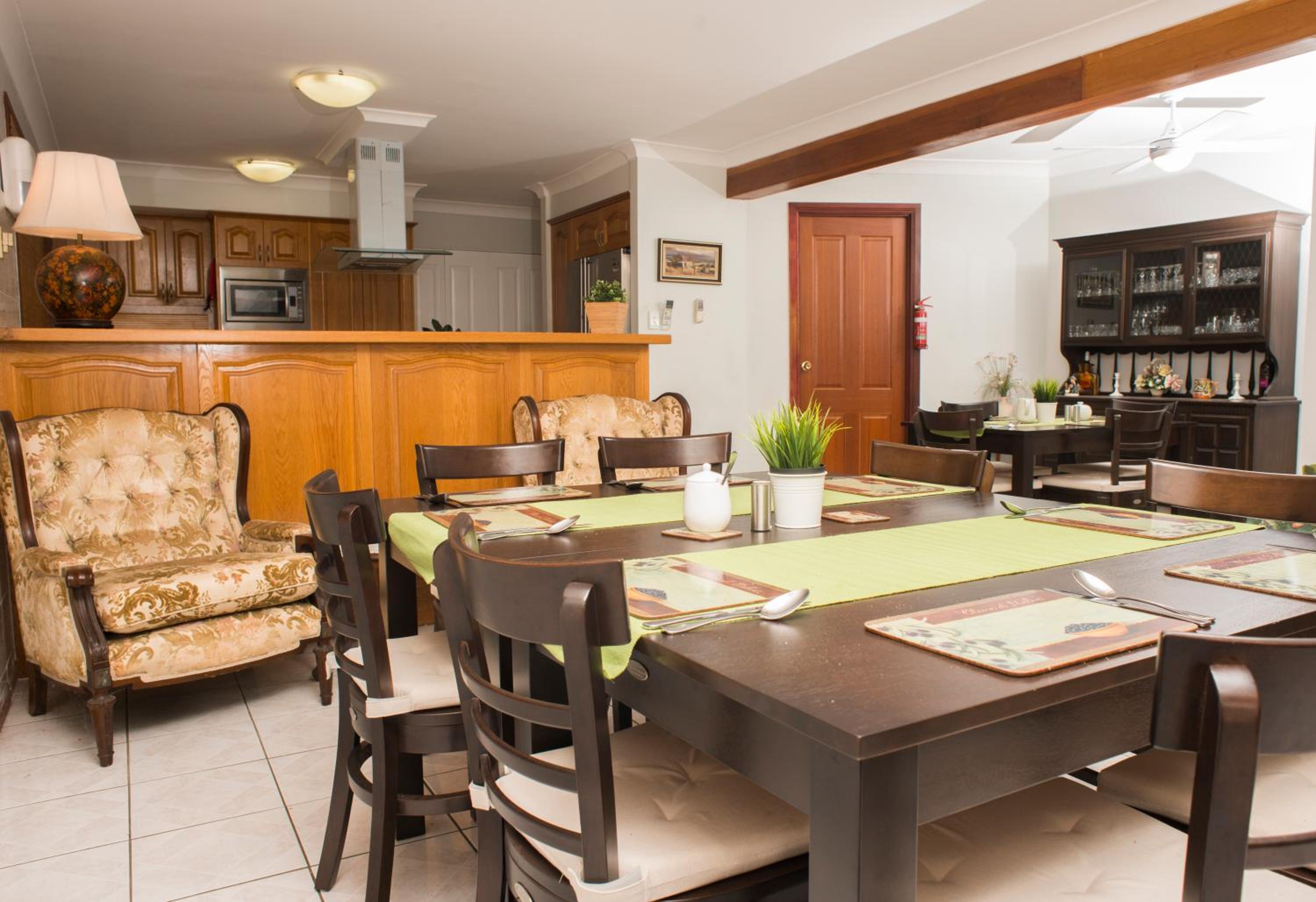 Ainslie Manor Guest House