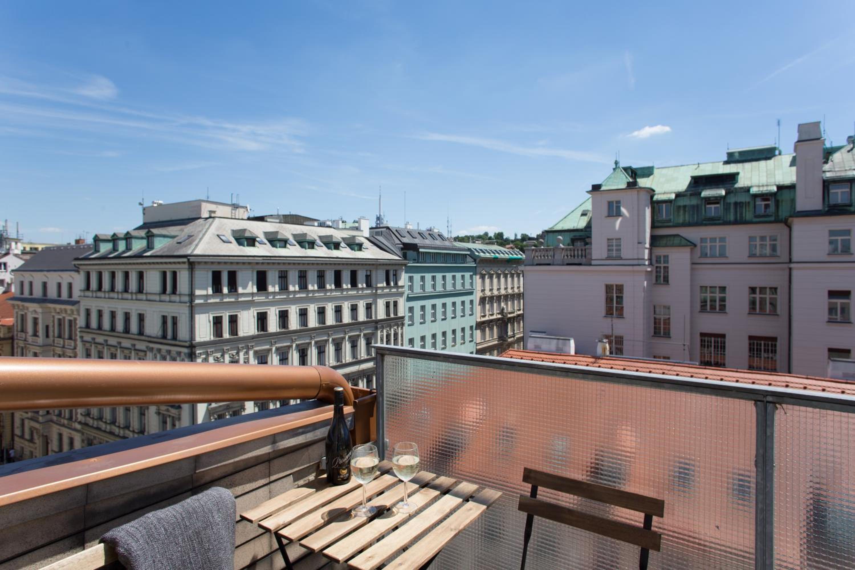 JT's Apartments Opletalova str.