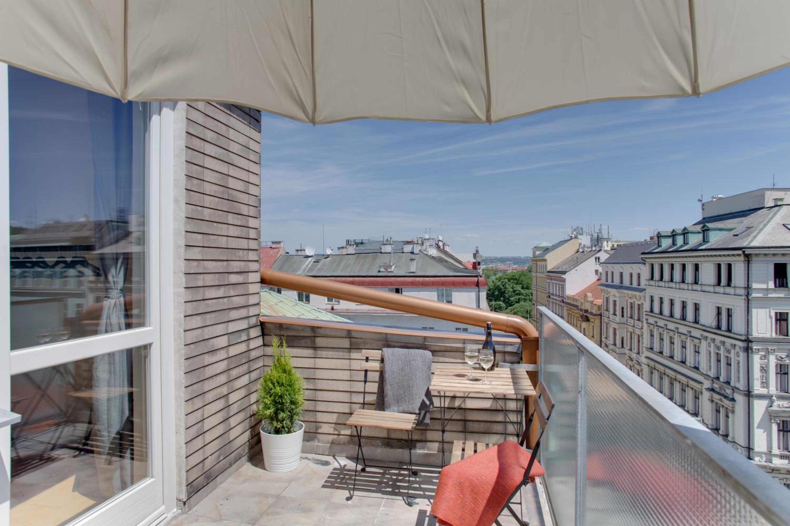 JT's Apartments Opletalova str.