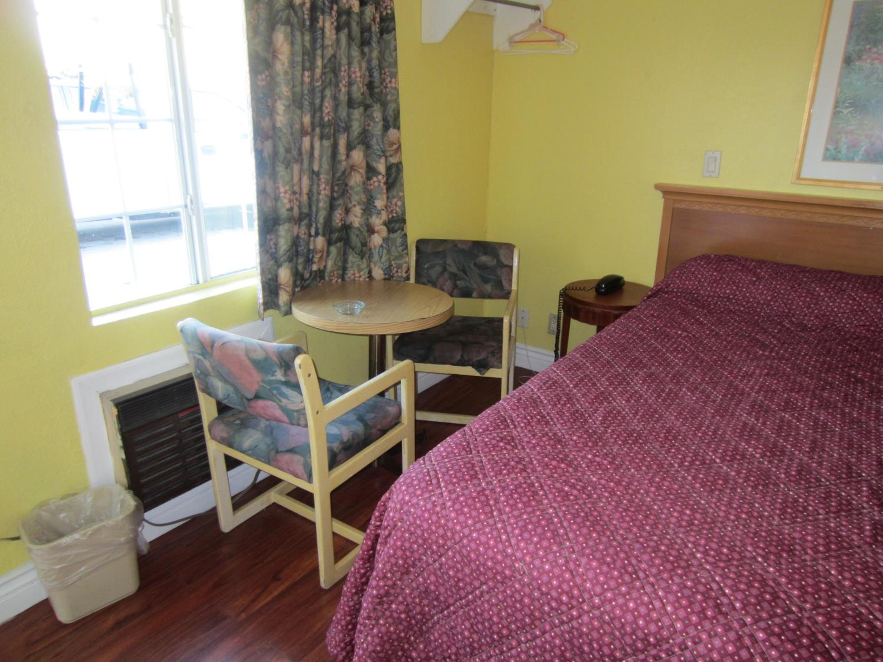 Travel Eagle Inn Motel