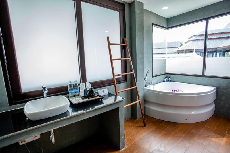 Lanta Corner Resort