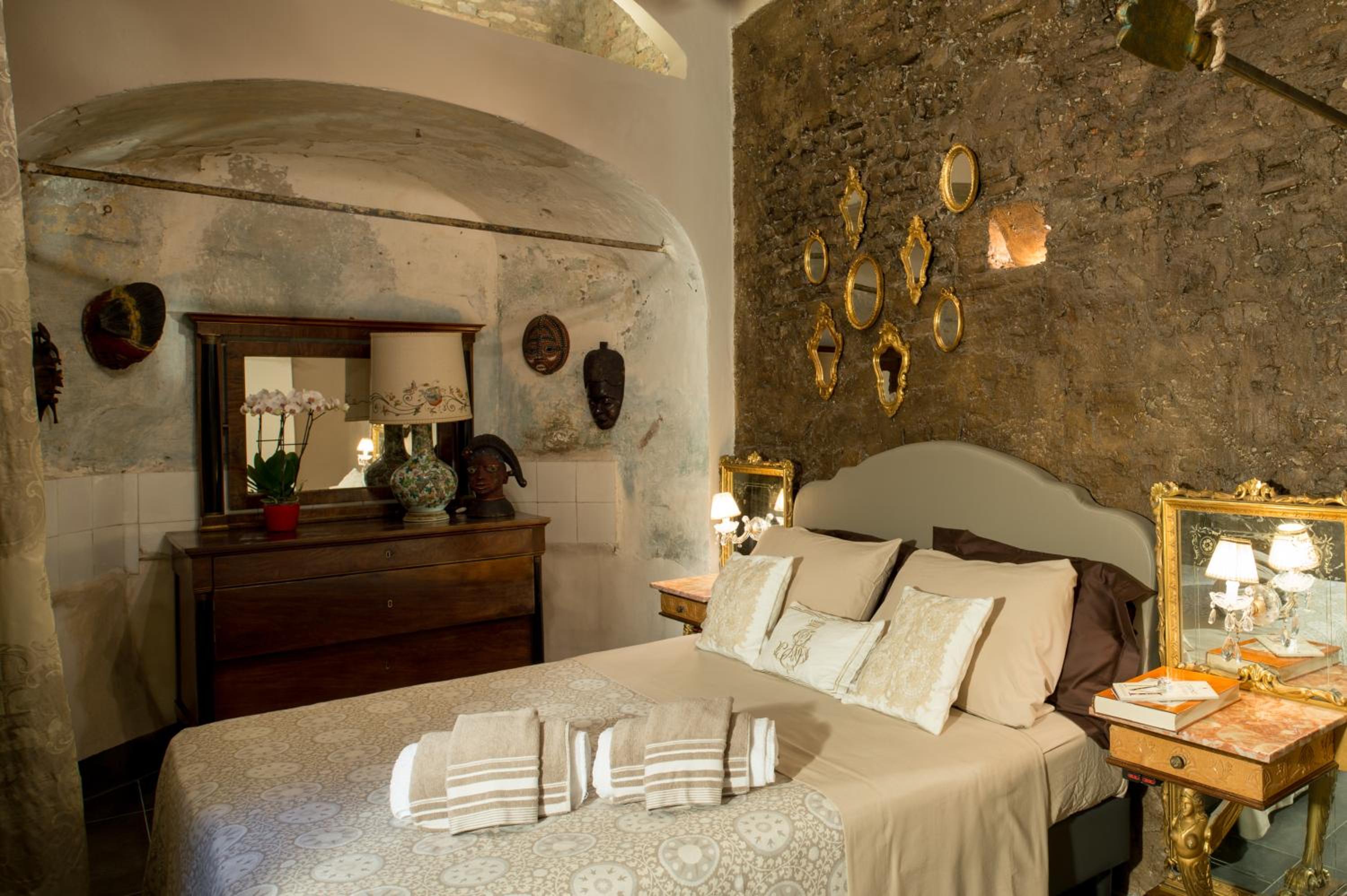 L'8 Boutique Design Apartments
