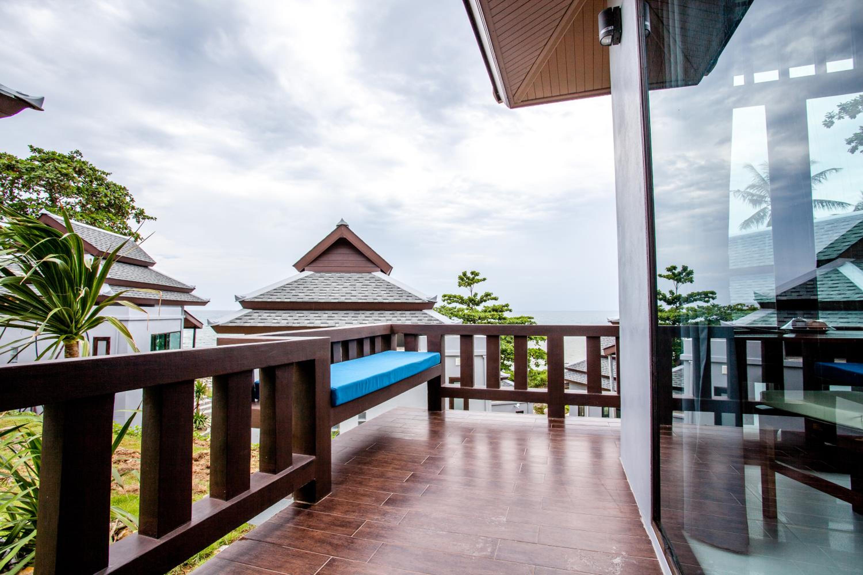 Lanta Corner Resort