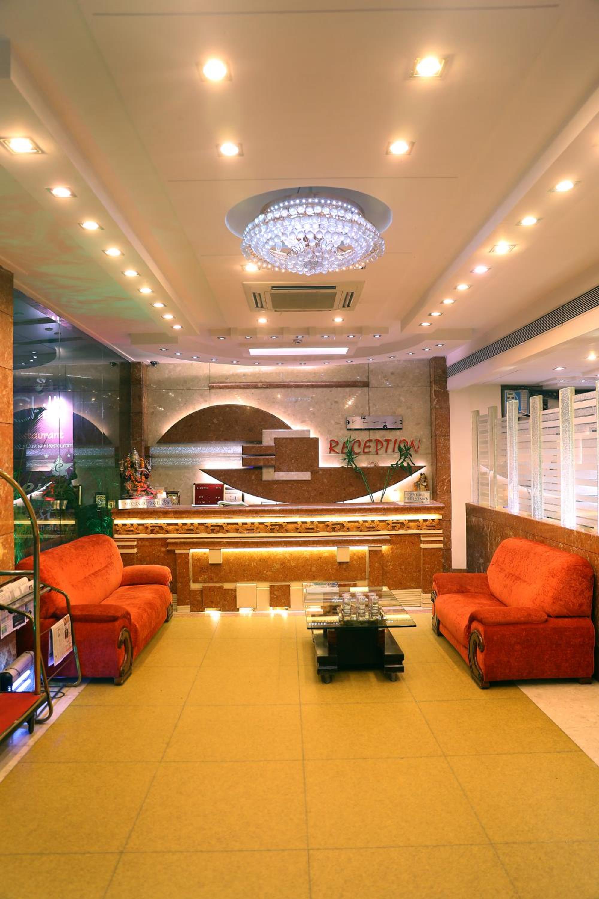 Taj Inn Hotel — Agra