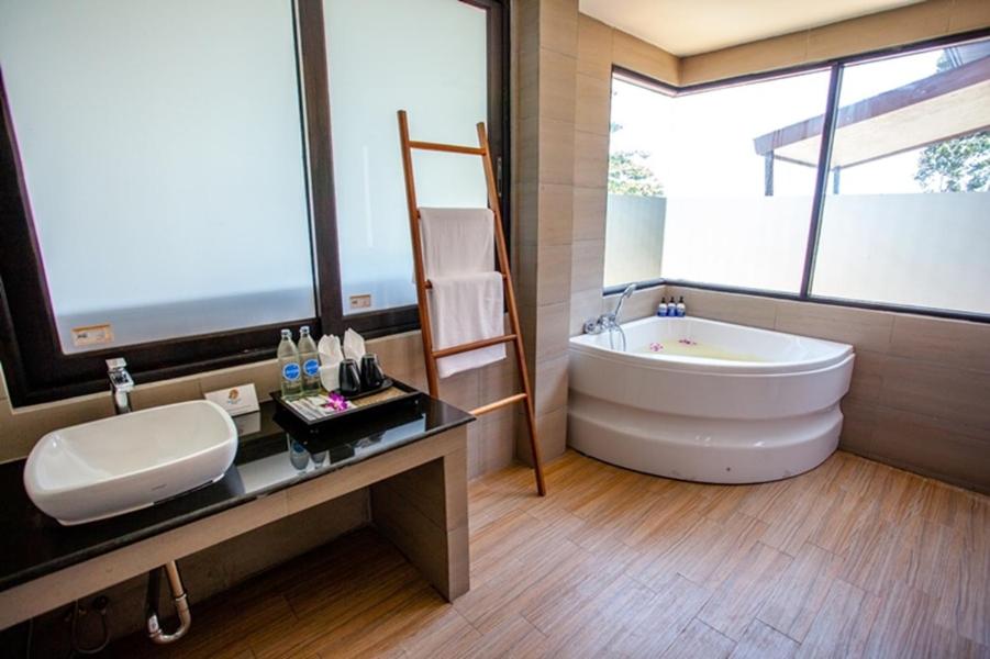 Lanta Corner Resort