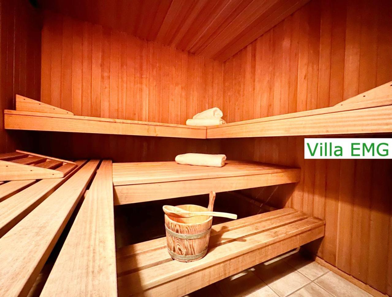 Luxus Ferienhaus Villa Gernsbach mit Sauna, Garten, Kamin bis 22 Personen