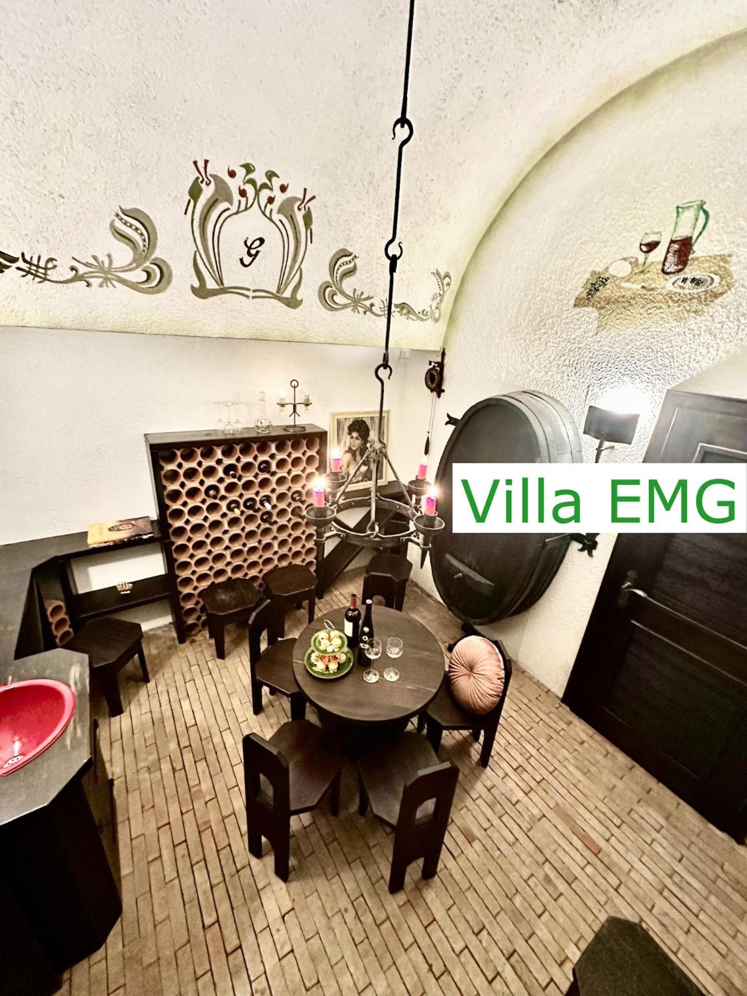 Luxus Ferienhaus Villa Gernsbach mit Sauna, Garten, Kamin bis 22 Personen