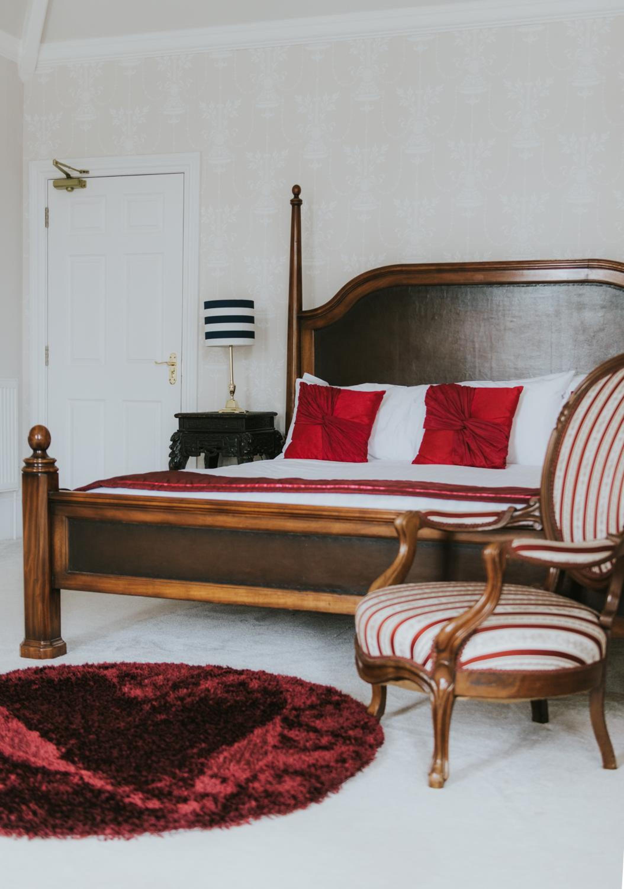 Healing Manor Hotel