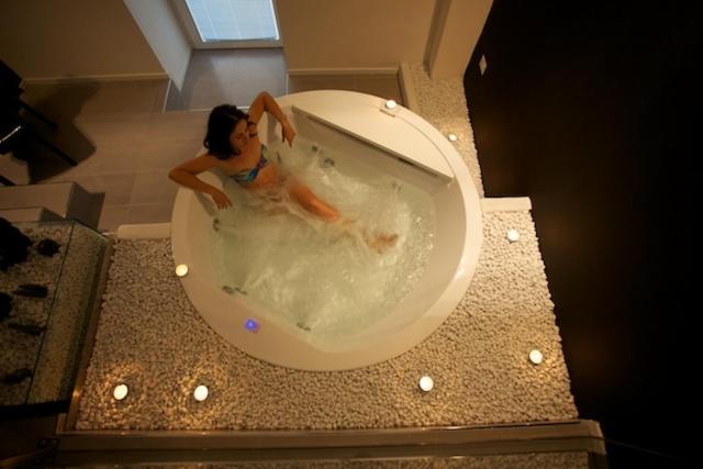 Photo 12