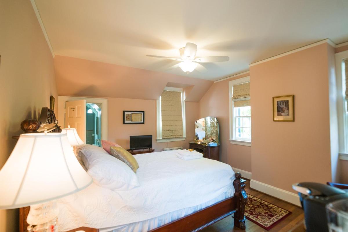 Chilton House Suites