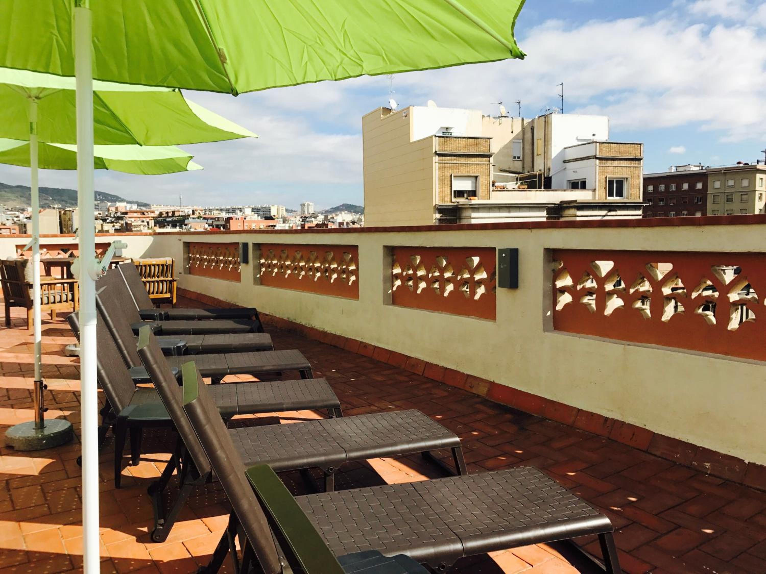 Feel at Sants Apartments