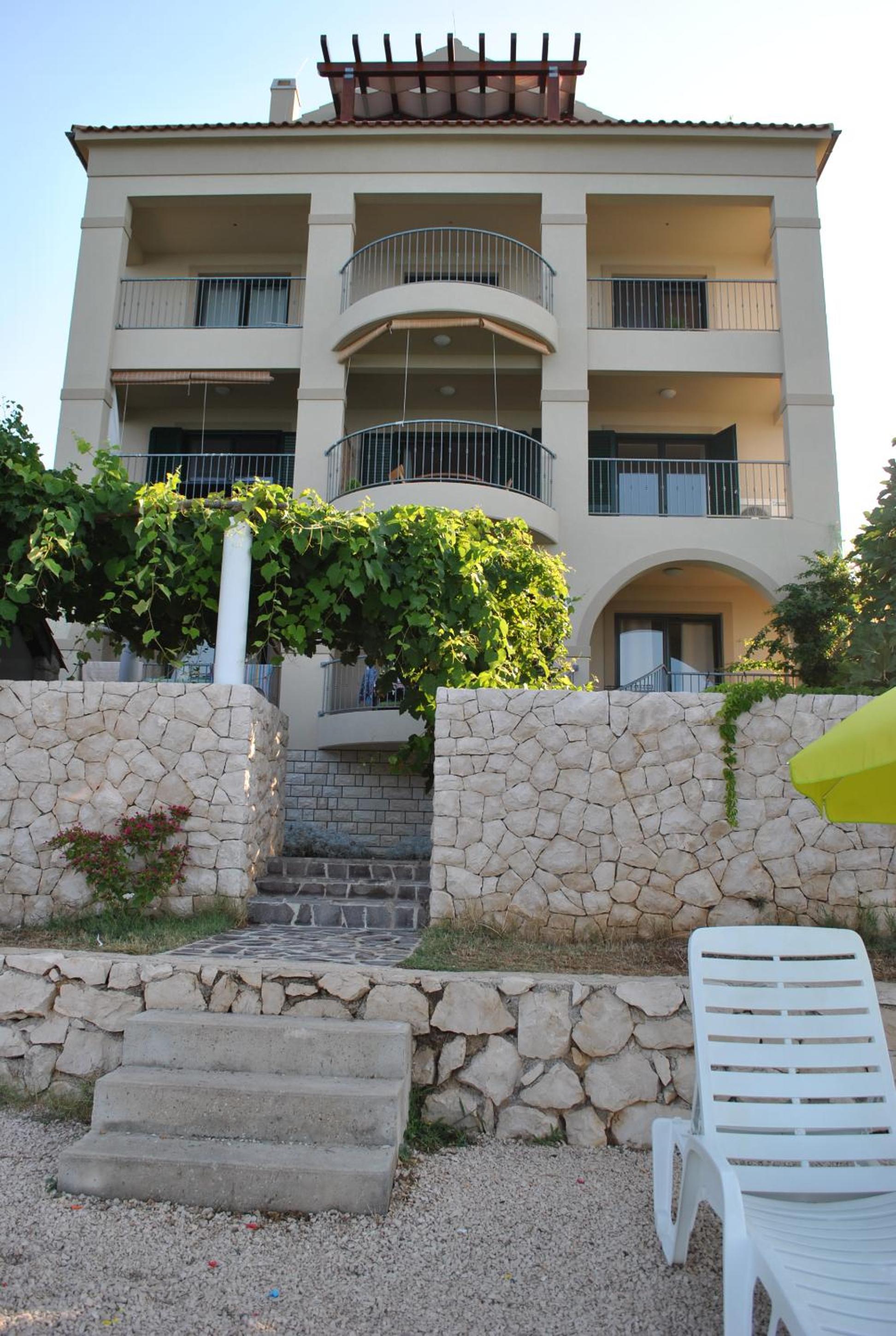 Photo 47