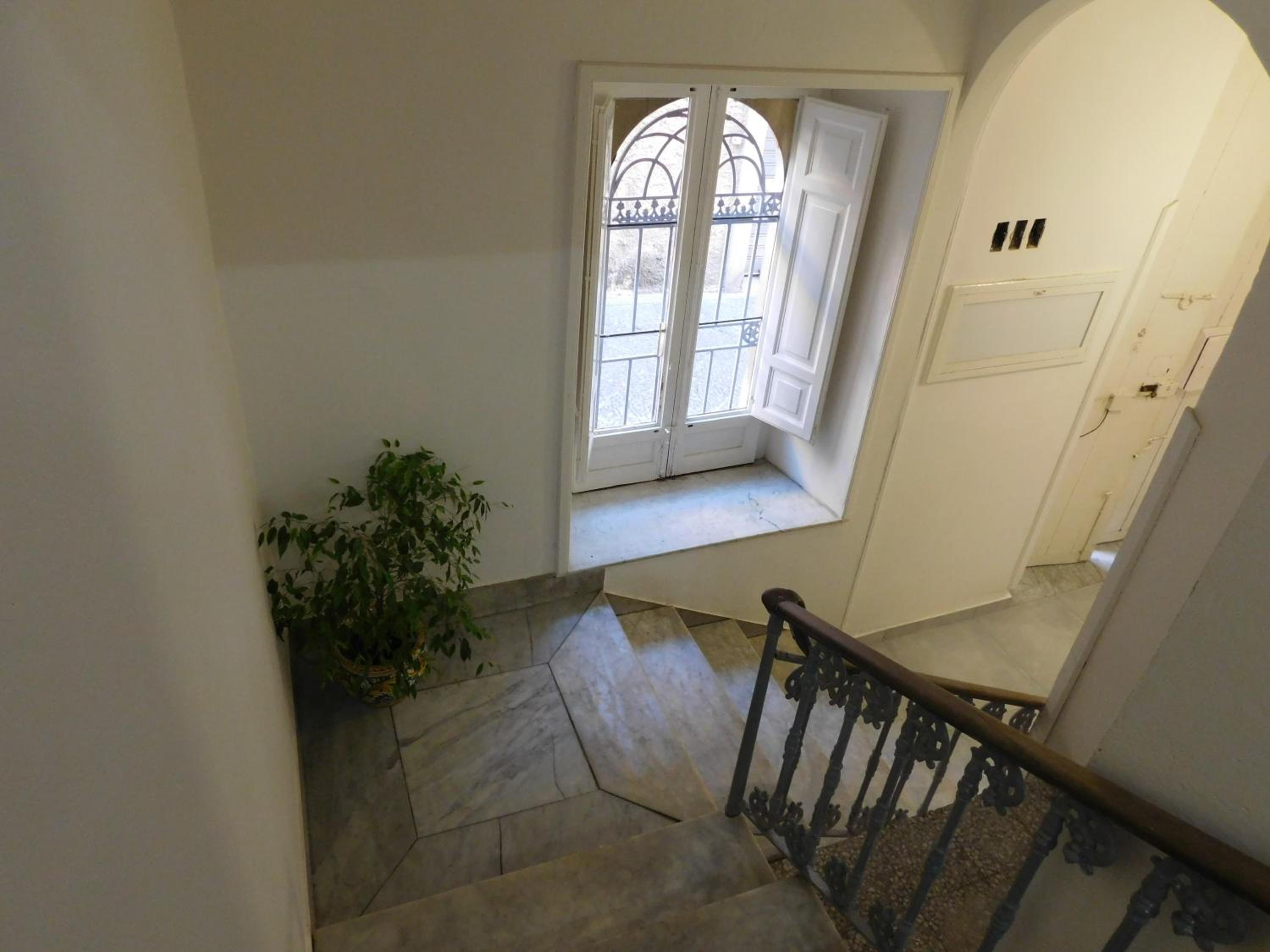 Palazzo dei Vespri view 5