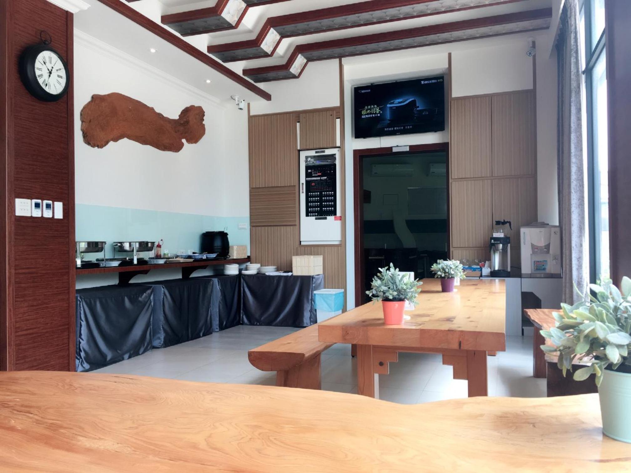 Wei Feng Exquisite Motel Pintung Branch