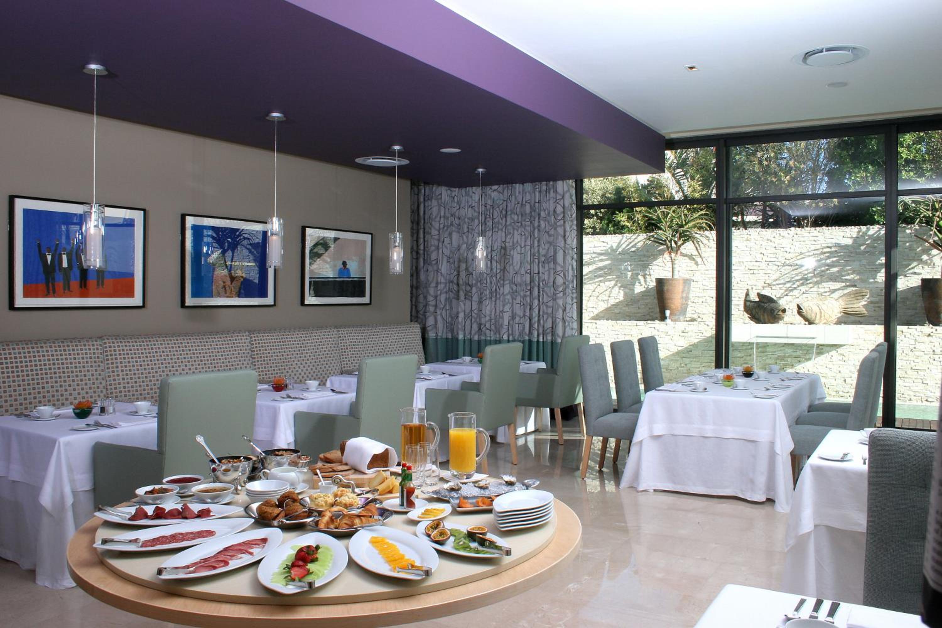 Port Elizabeth Vacations - Mantis No5 Boutique Art Hotel - Property Image 4