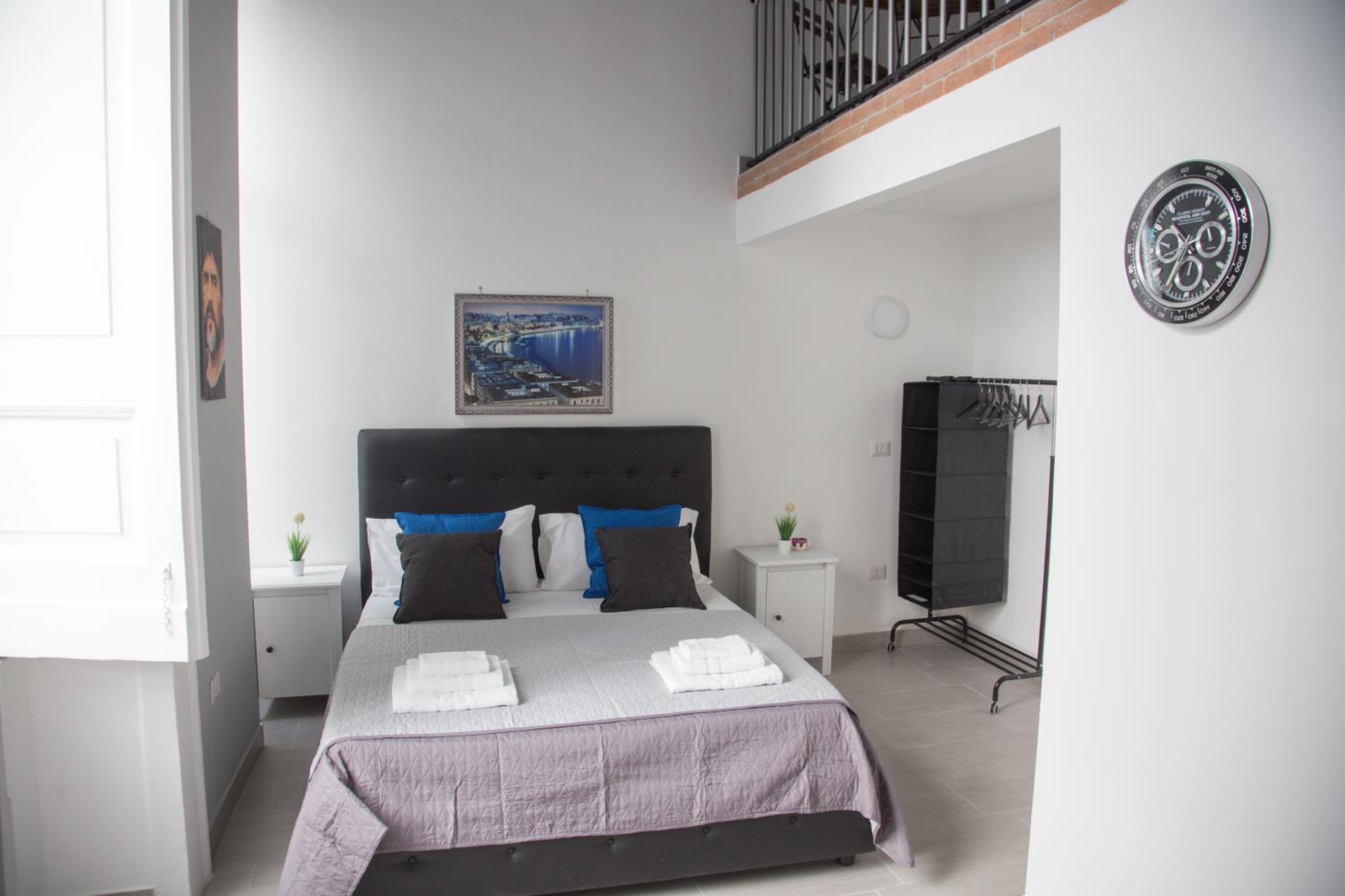Vesuvius Luxury Suites