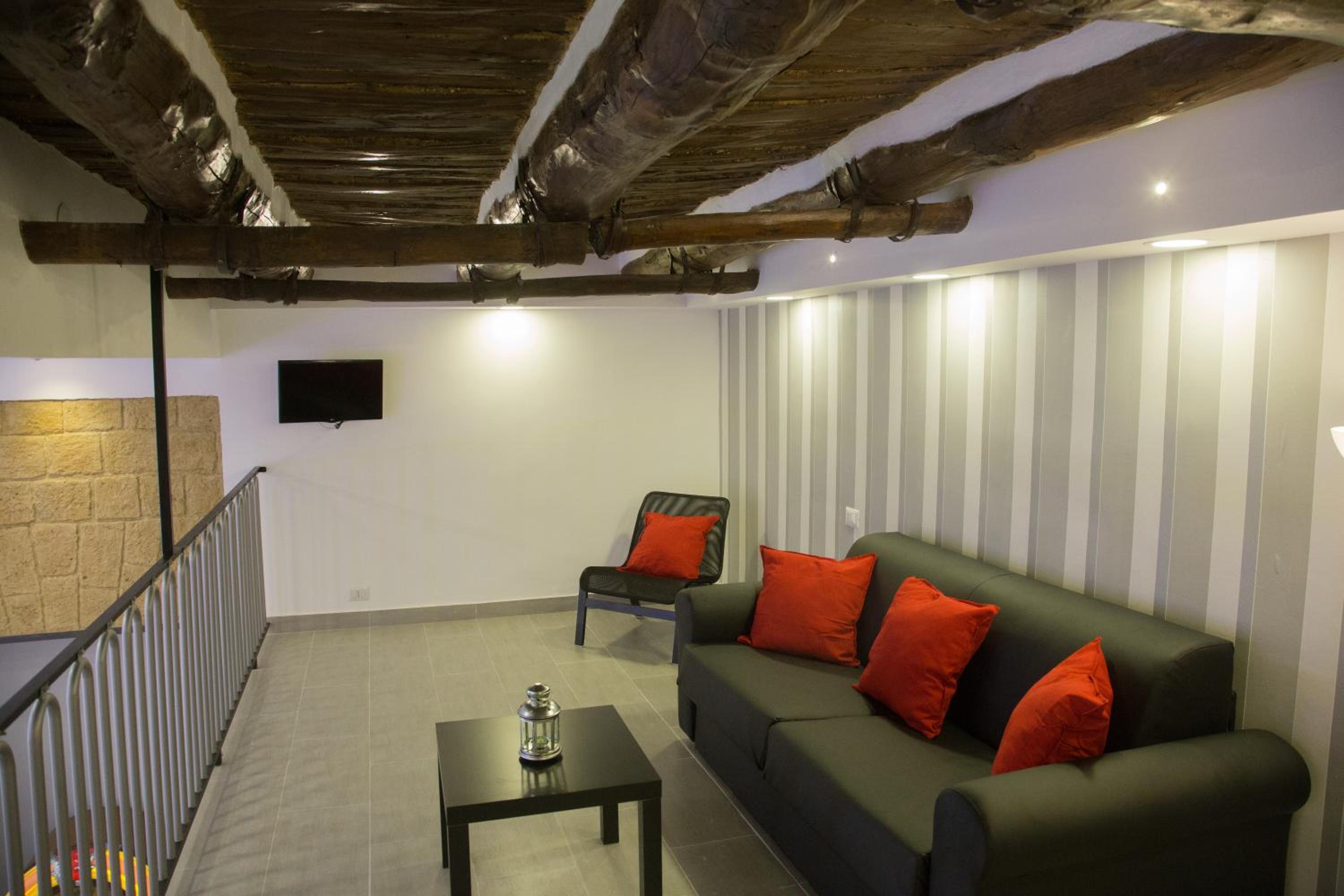 Vesuvius Luxury Suites
