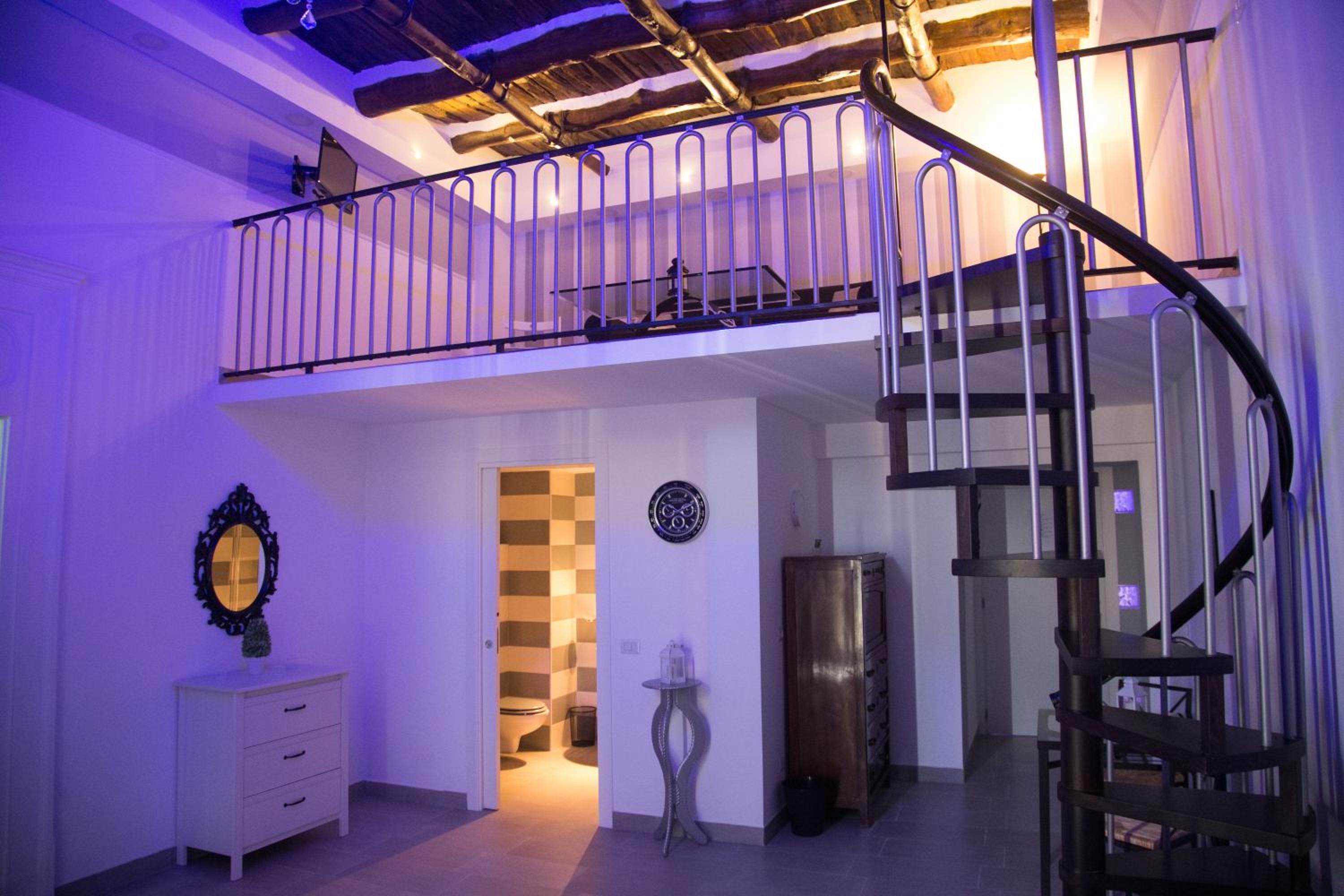 Vesuvius Luxury Suites