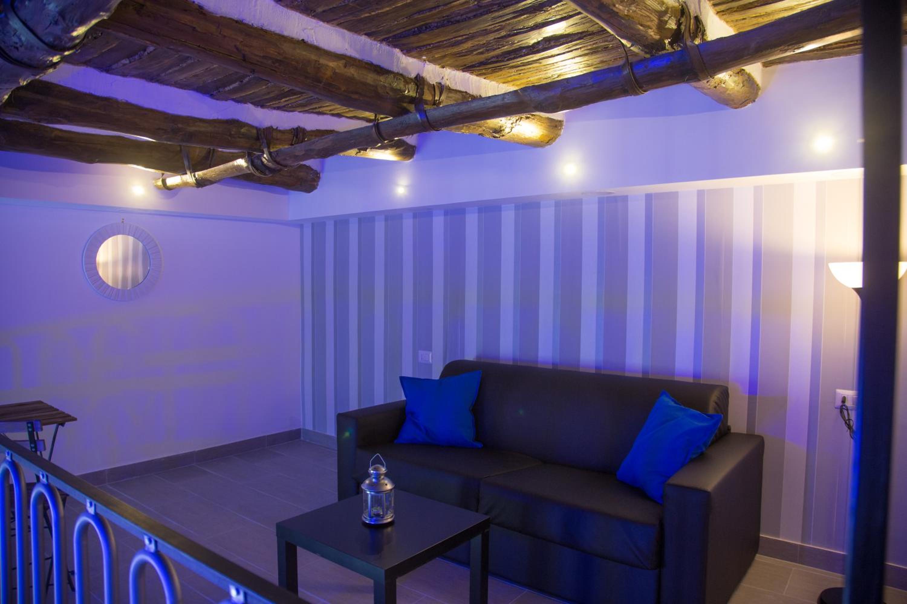 Vesuvius Luxury Suites