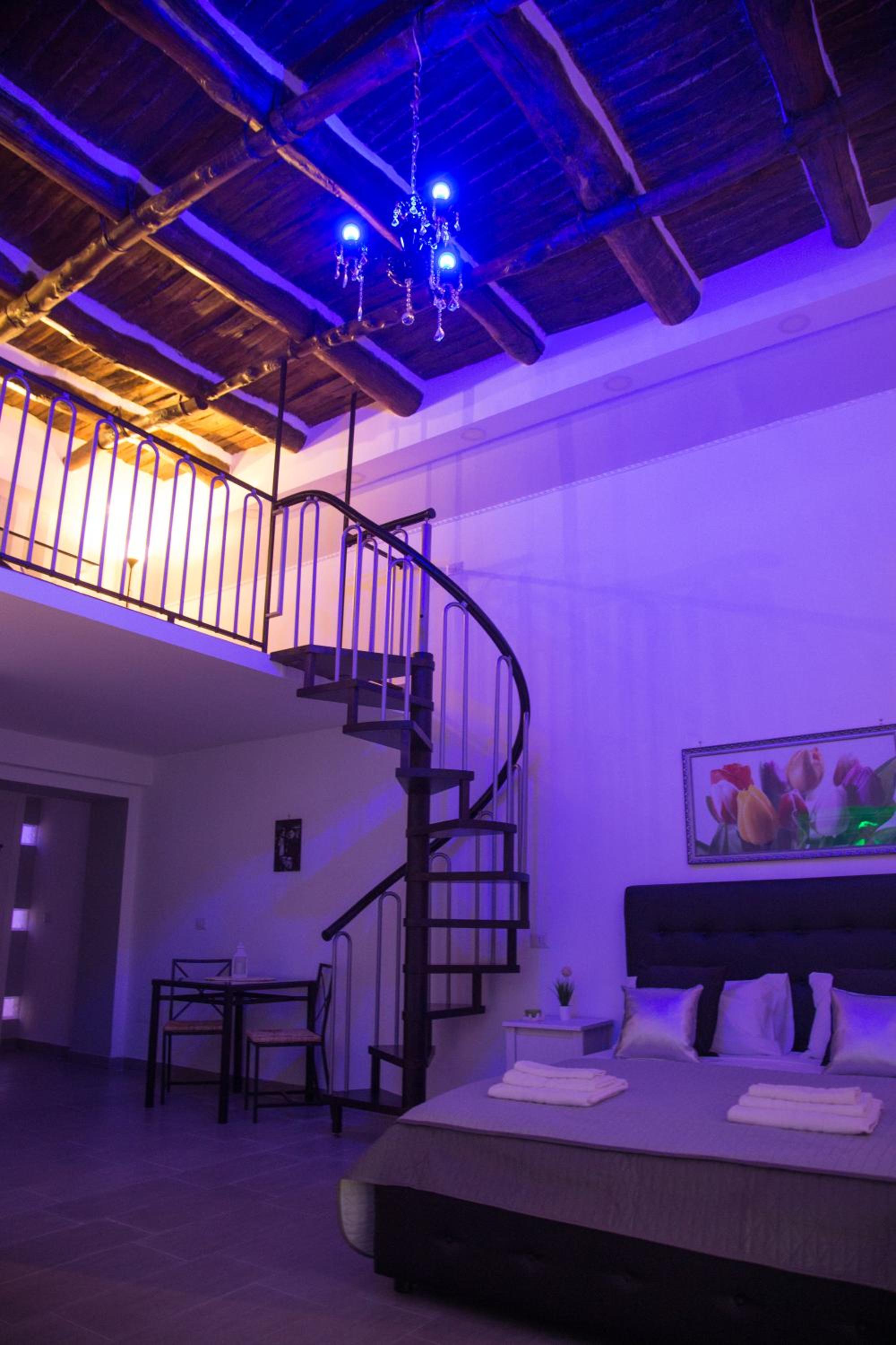 Vesuvius Luxury Suites