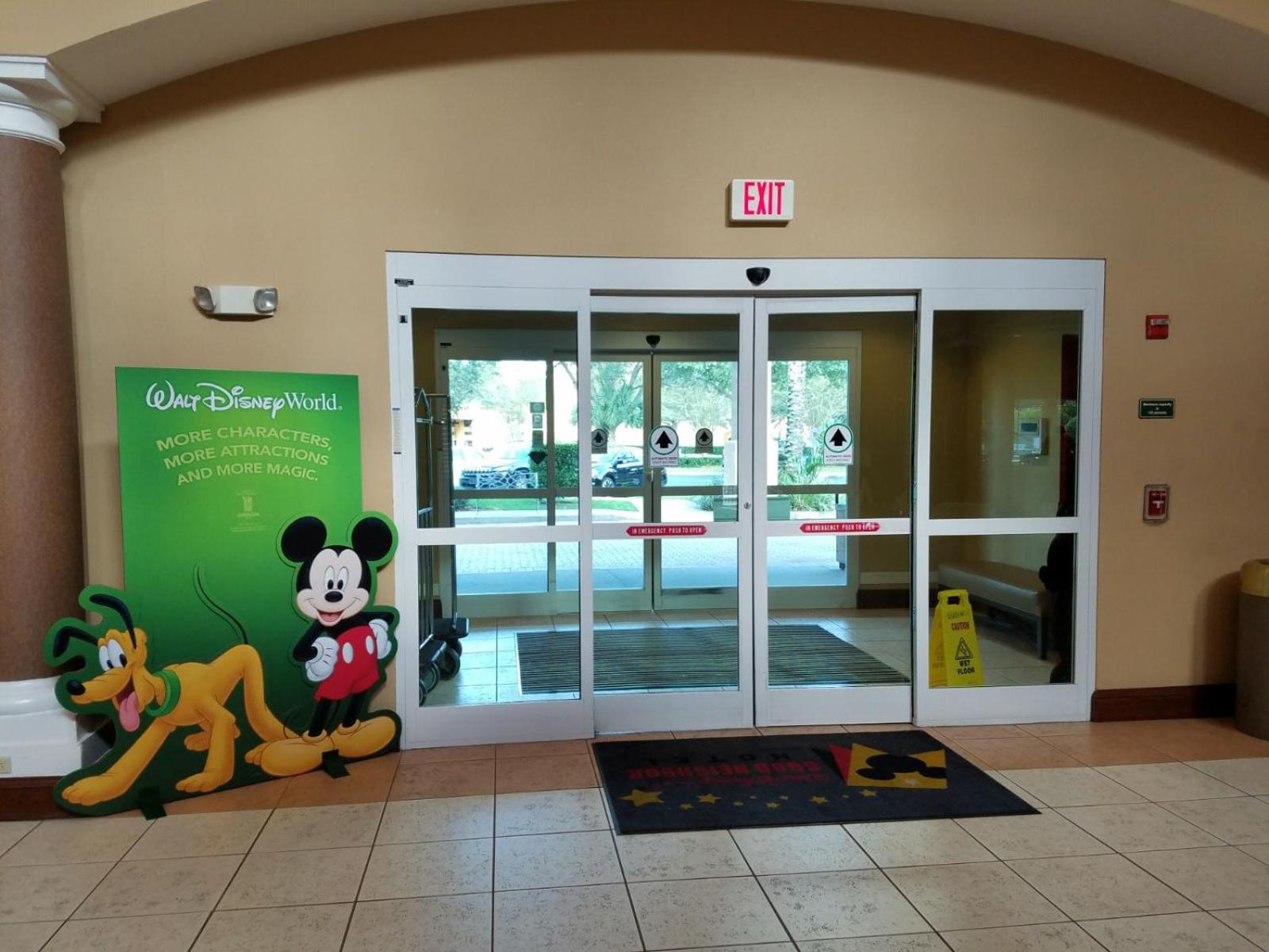 Lake Buenavista Apartments close to Disney