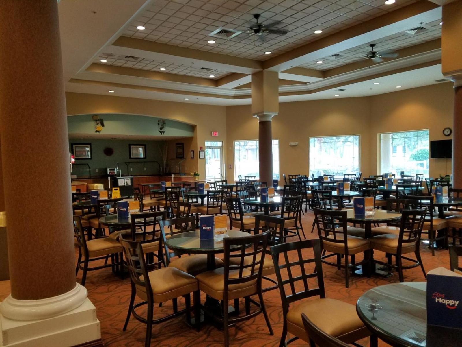 Lake Buenavista Apartments close to Disney
