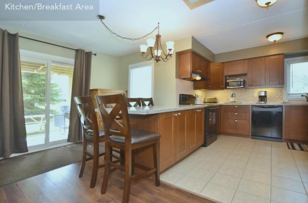 Large modern ground floor condo at Mountain Walk