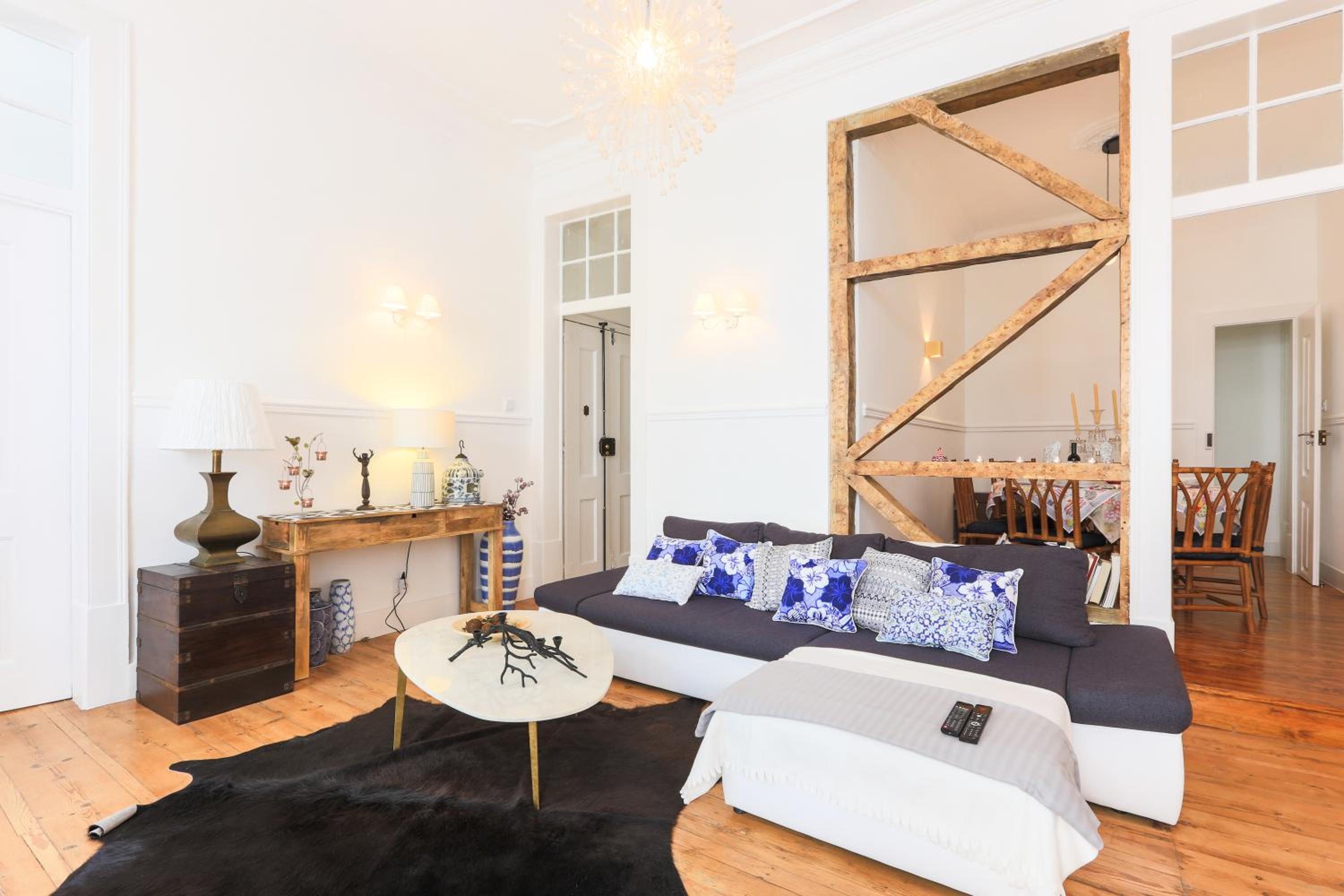 Lisbon Secret & Charming Baixa 4 bedroom apartment view 3