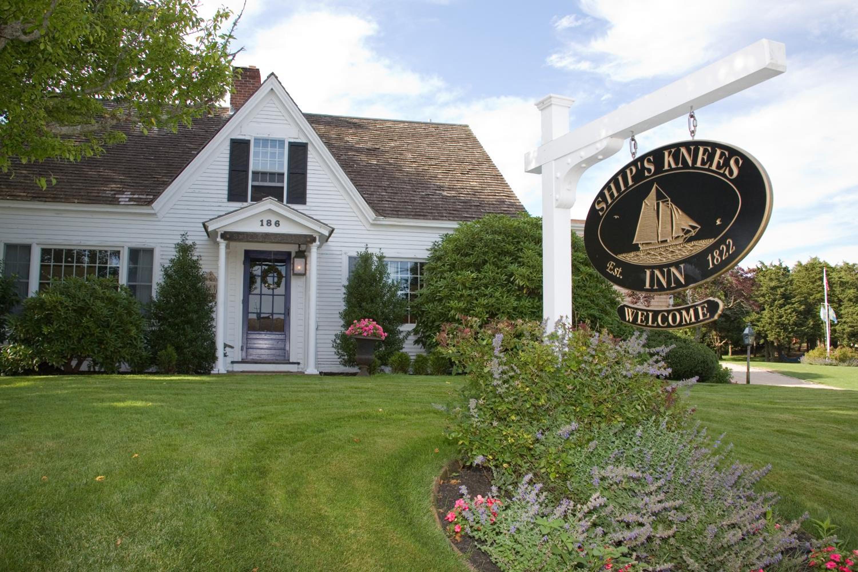 Ship's Knees Inn