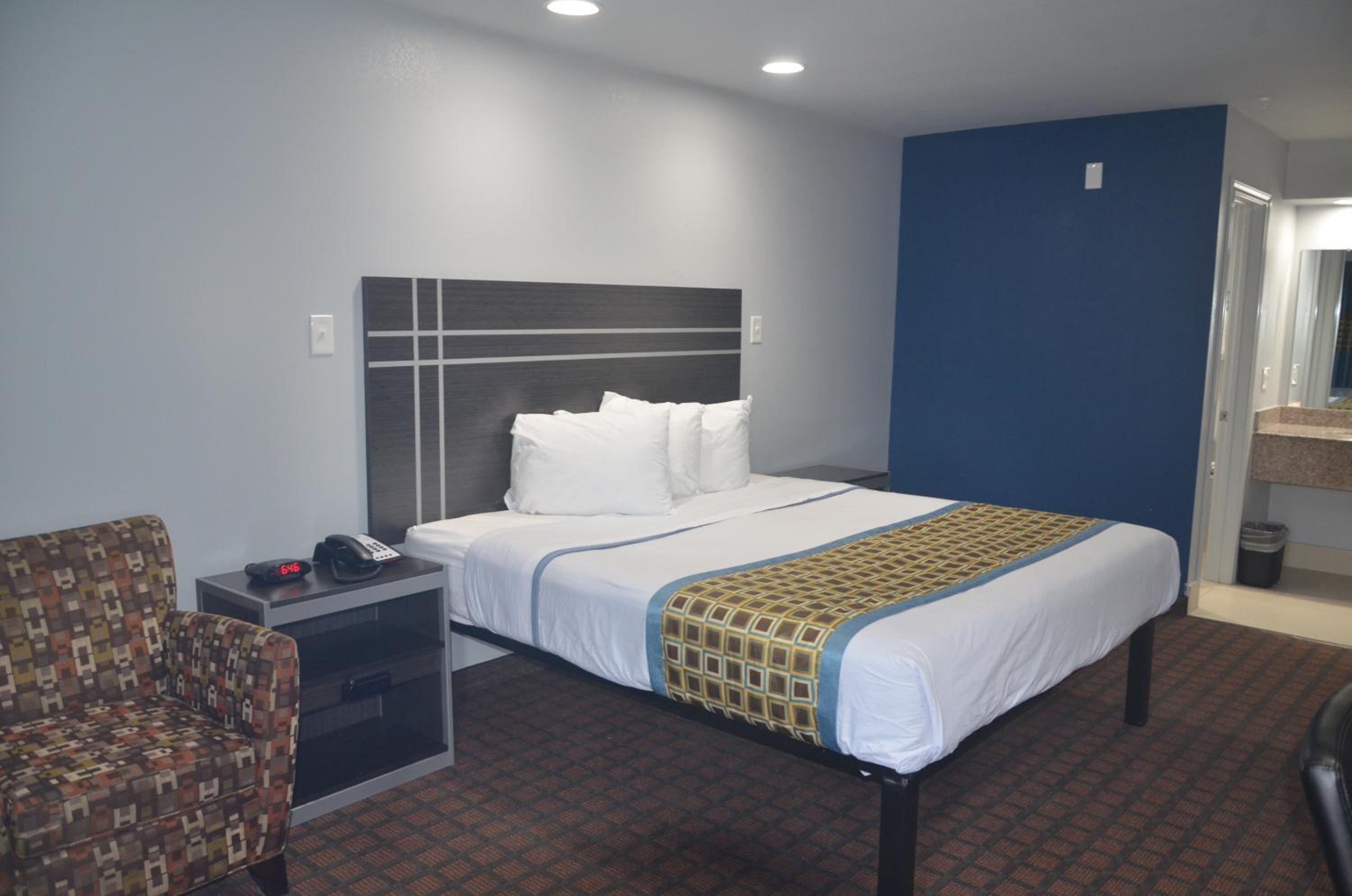 Travelers Inn - Property Image 5