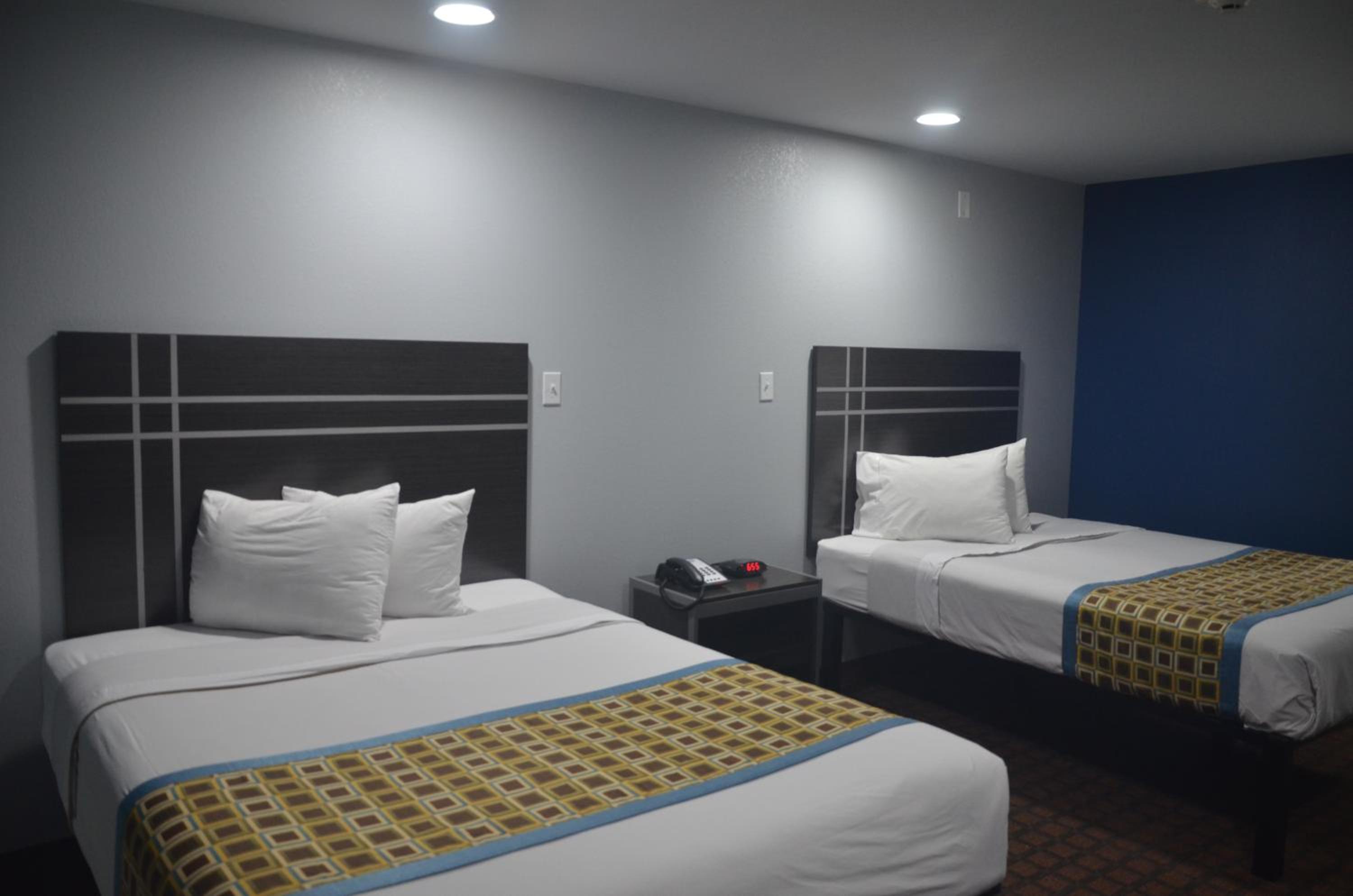 Travelers Inn - Property Image 25