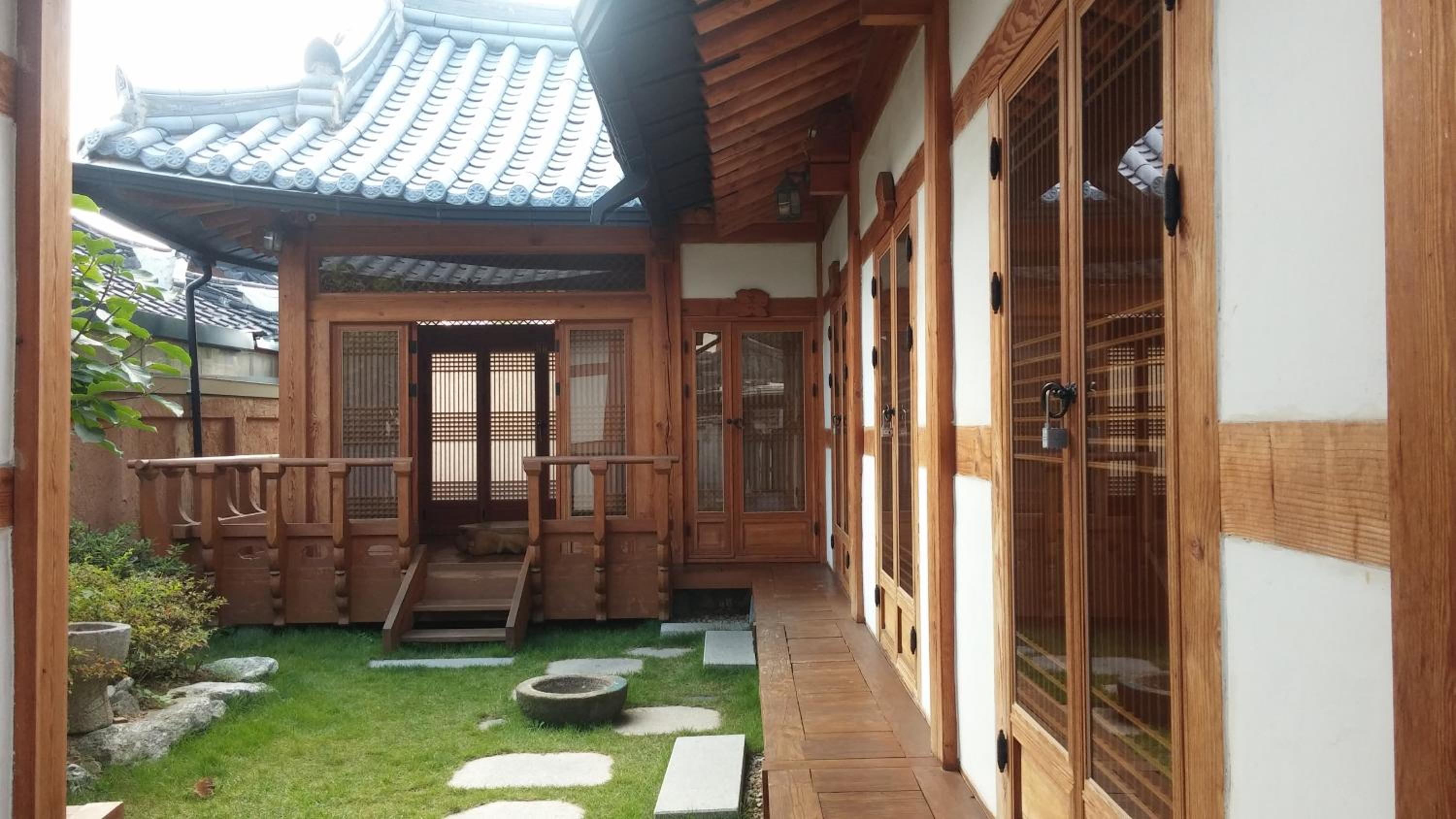 Sarangroo