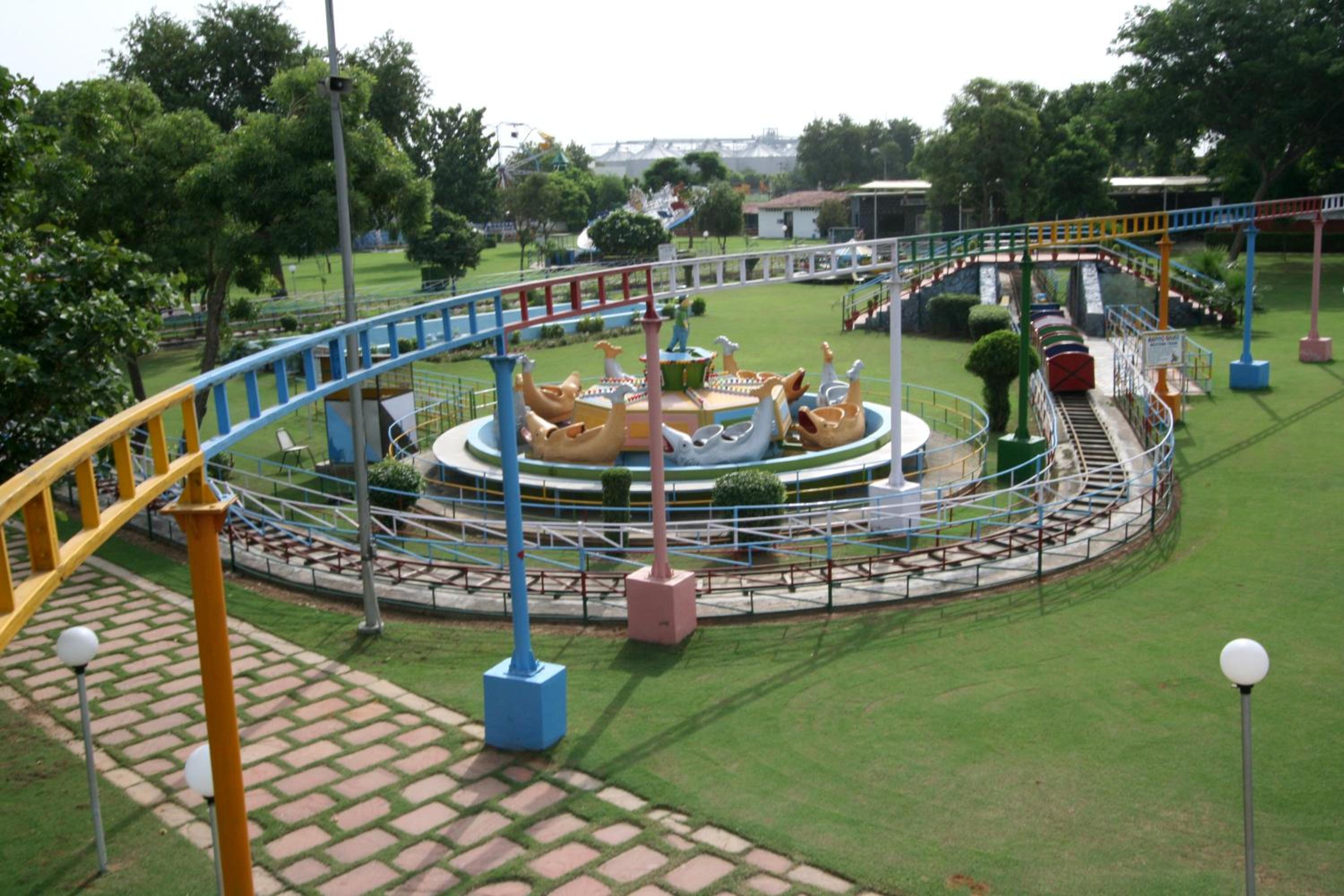 Aapno Ghar Resort & Amusement Park