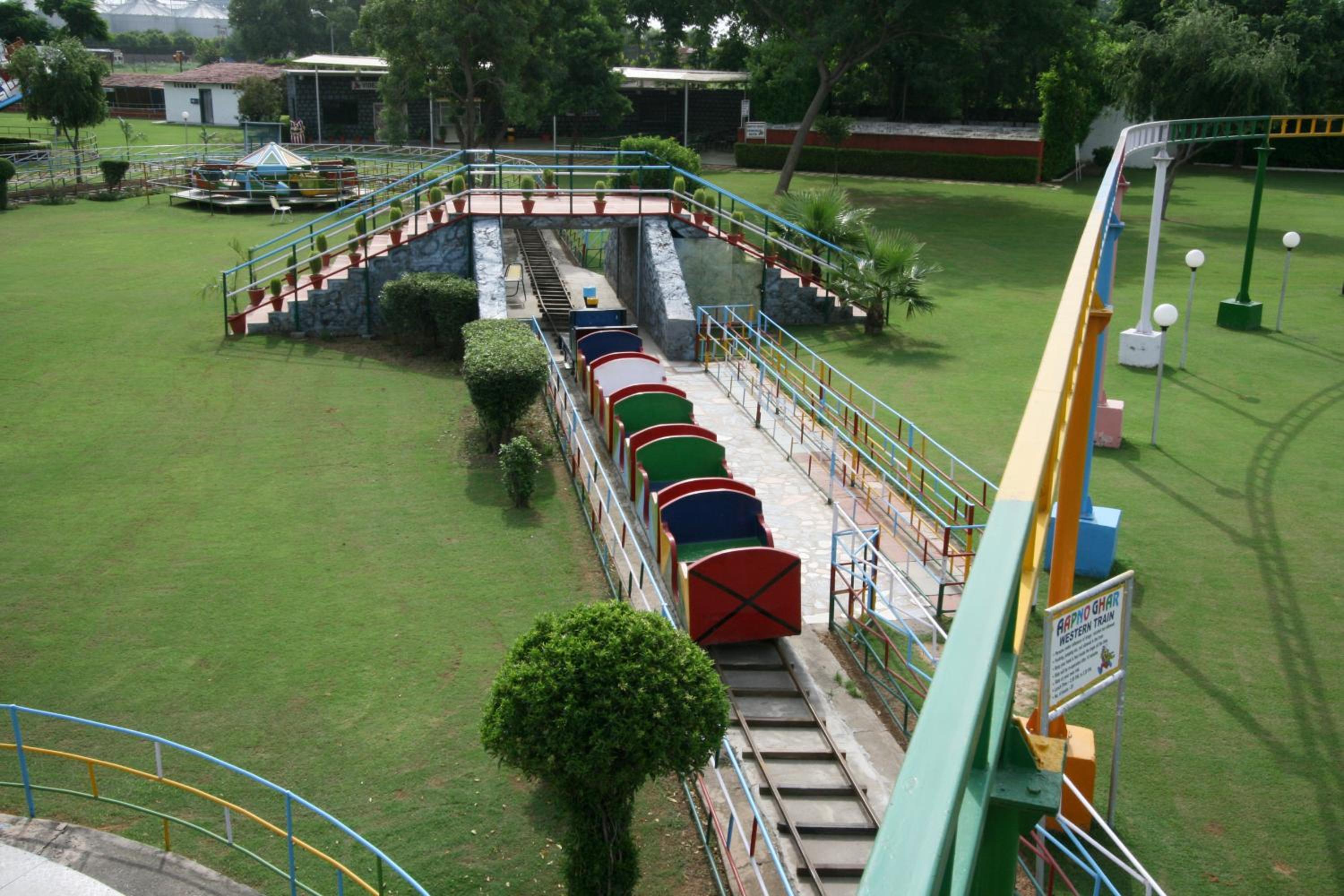 Aapno Ghar Resort & Amusement Park
