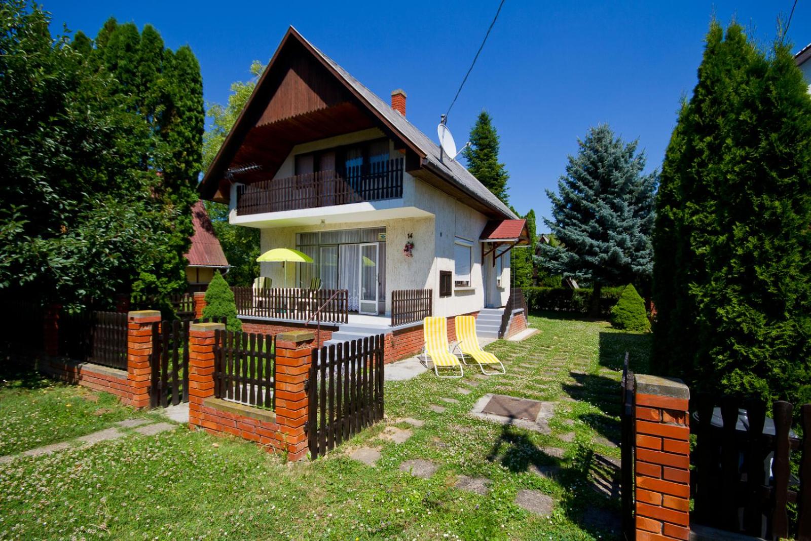 Erika Apartmanház