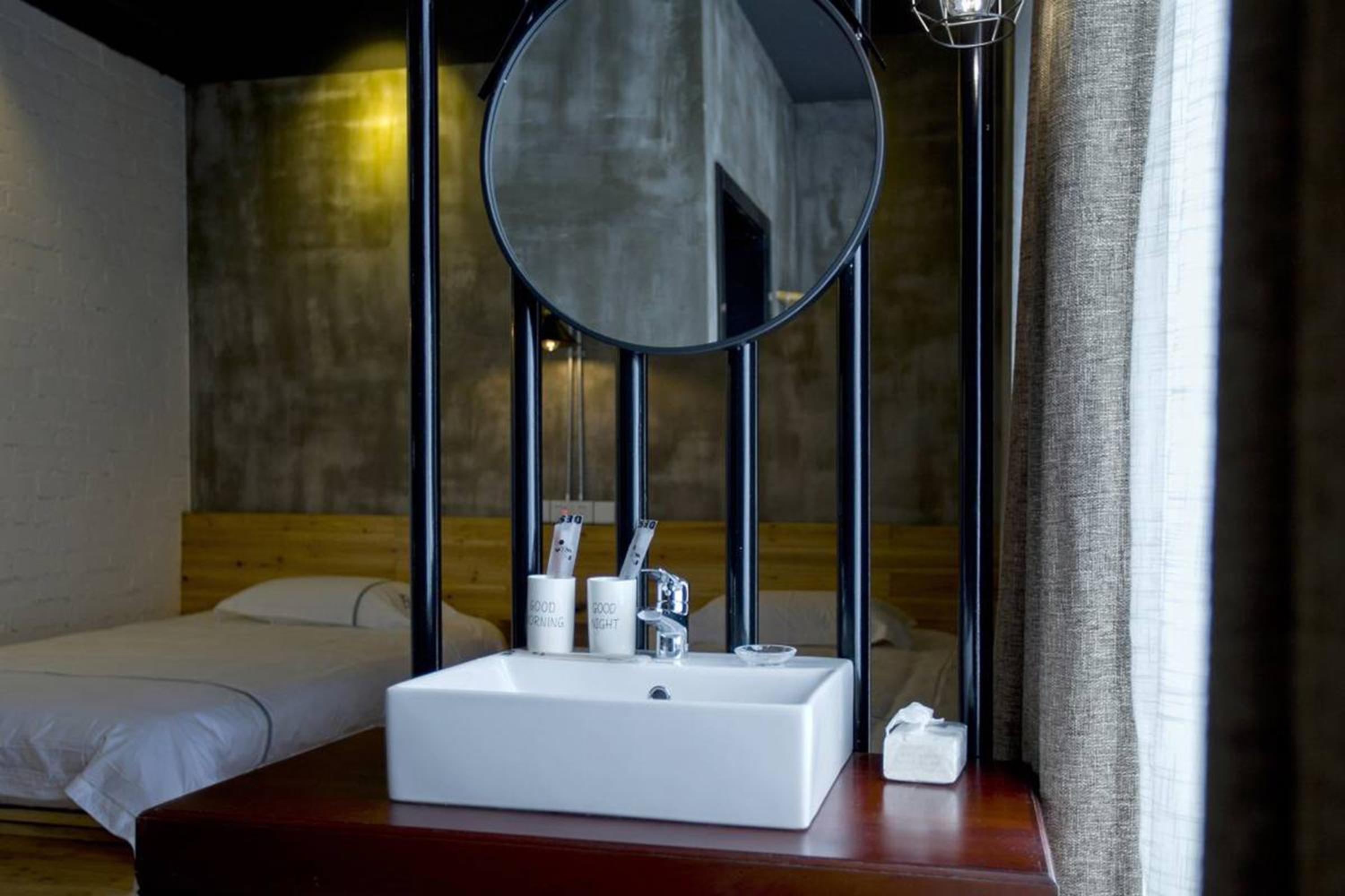 0517 Boutique Hotel