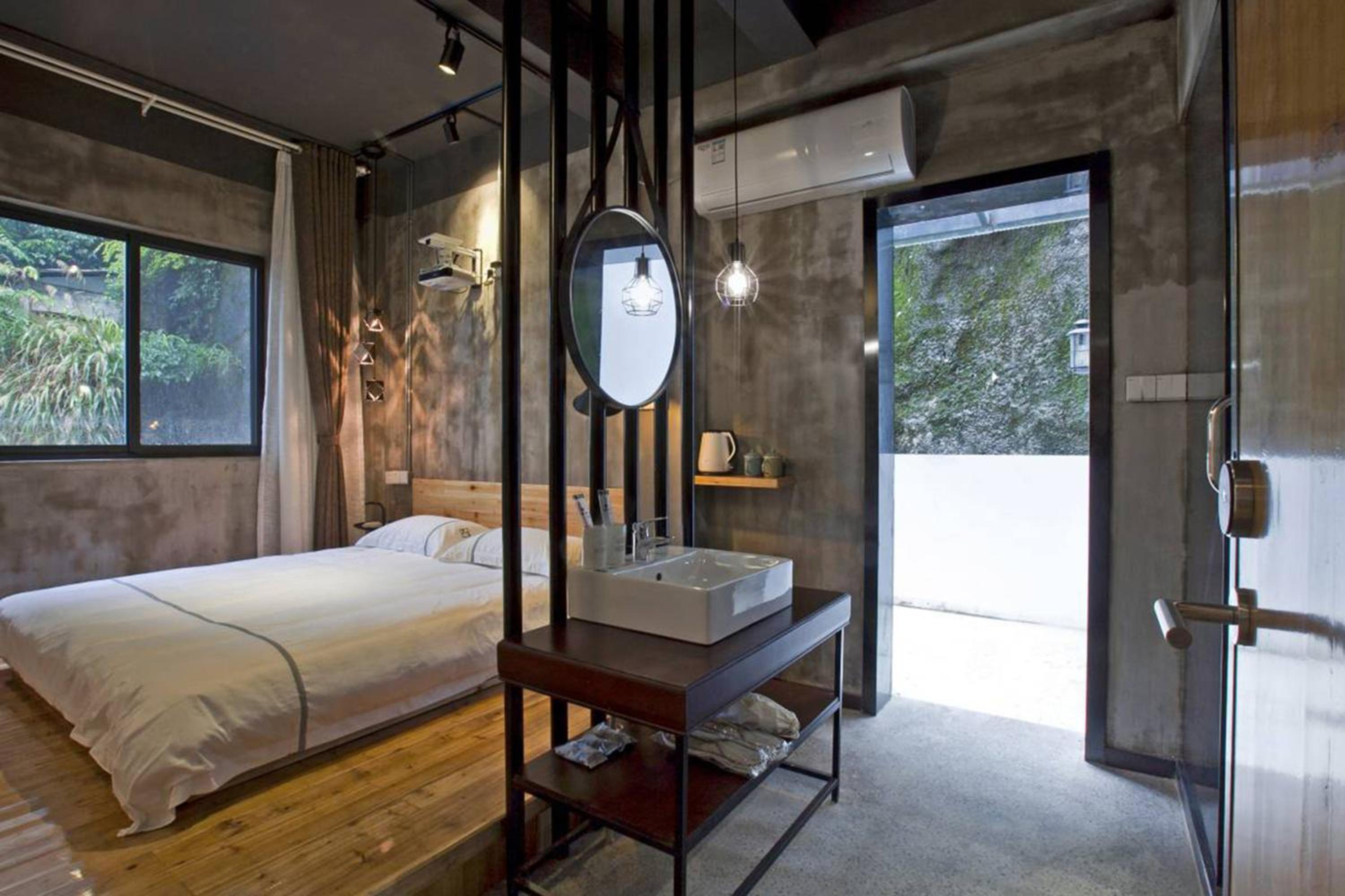 0517 Boutique Hotel
