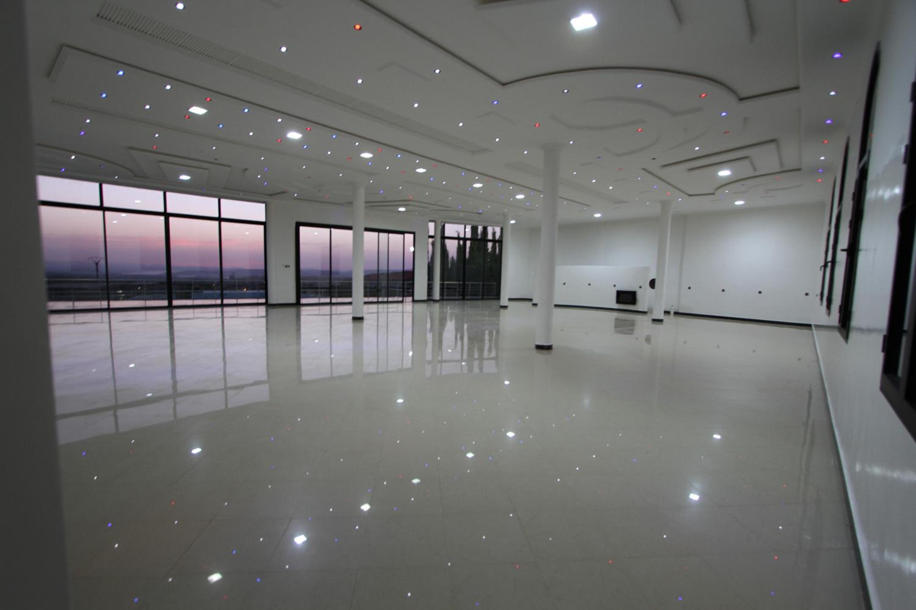 meeting & event spaces