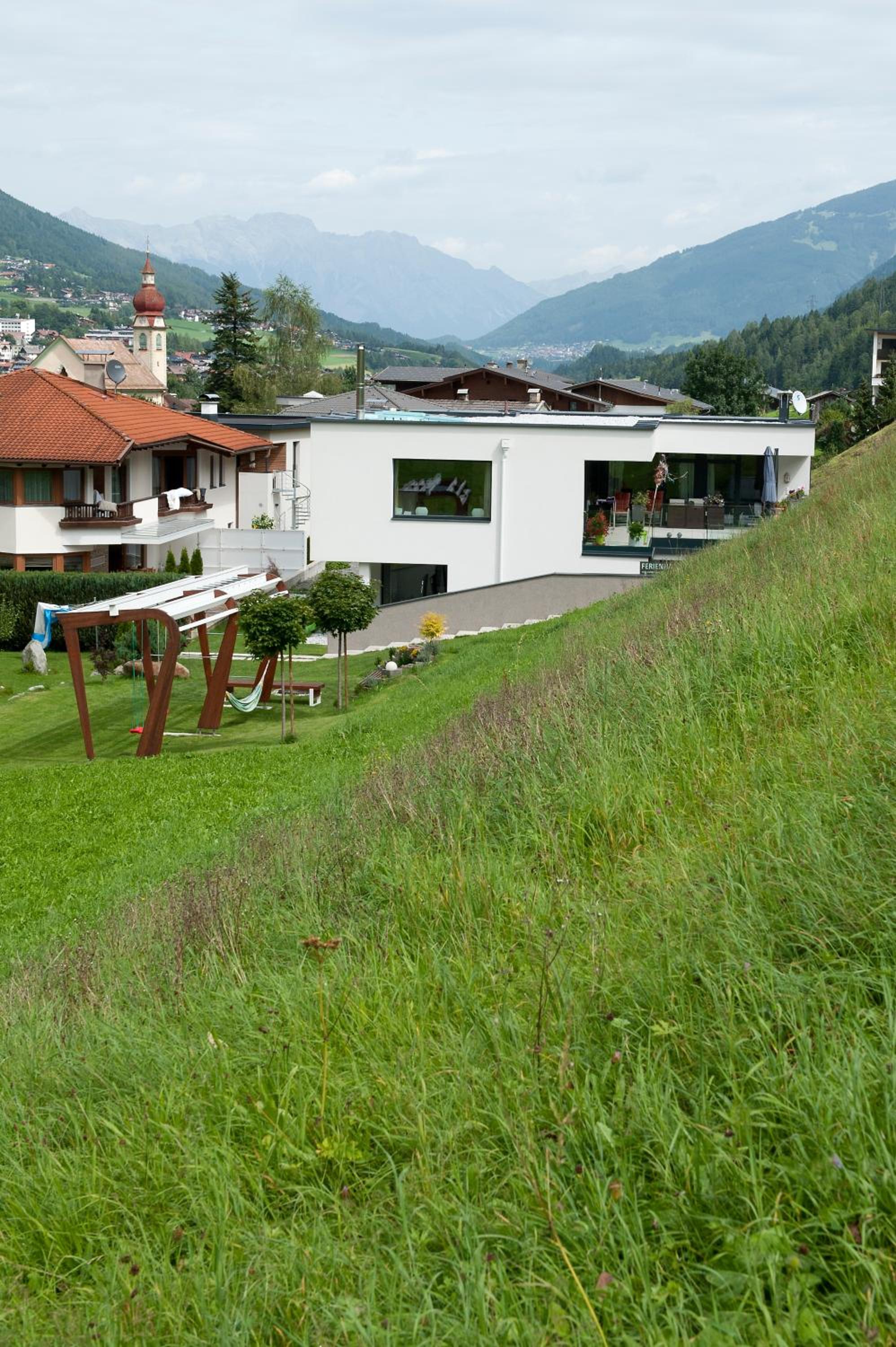 Photo 9